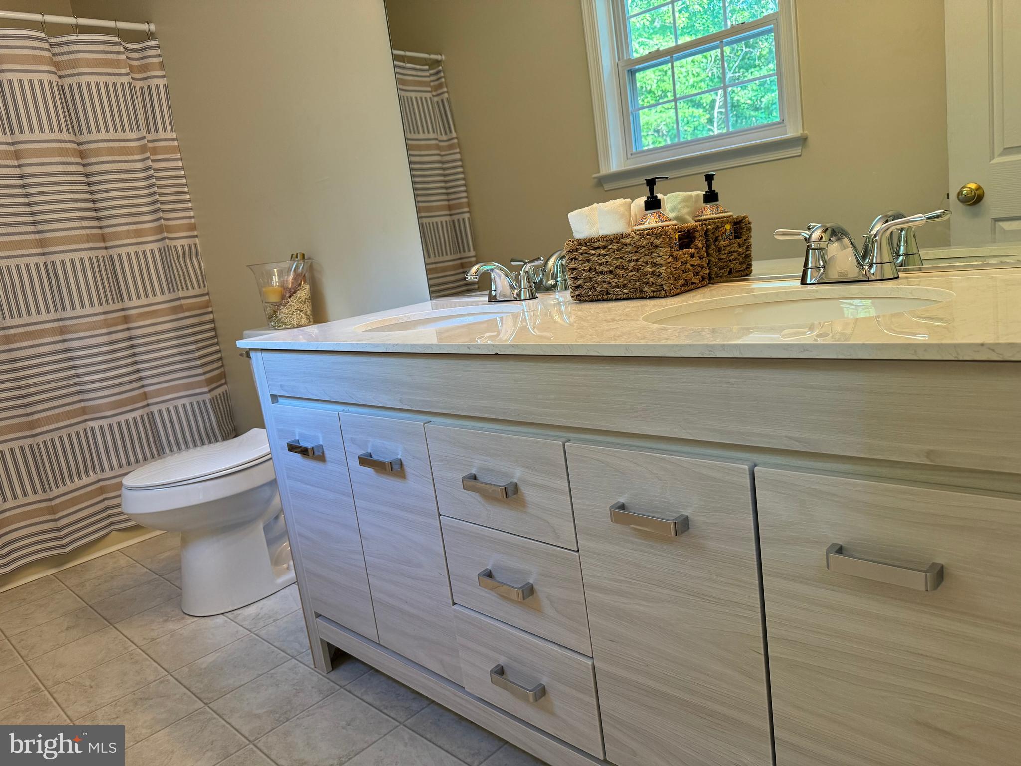 SHADE TREE - Residential