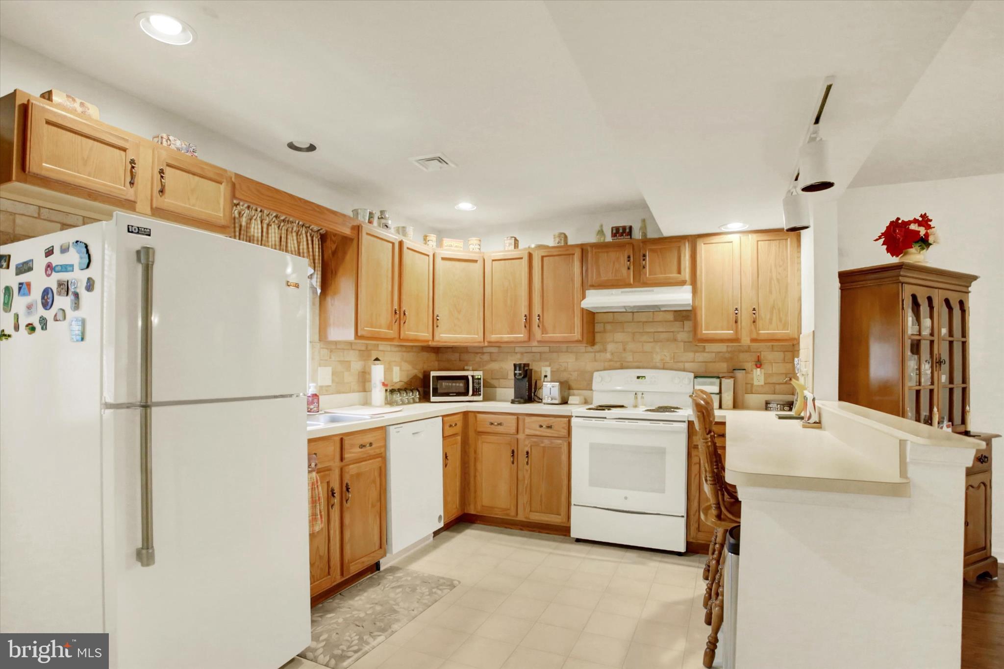 WOODLAND VIEW AT WAVERLY - Residential