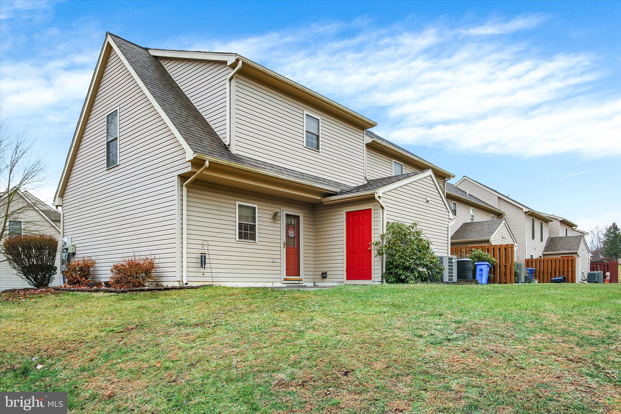 WOODLAND VIEW AT WAVERLY - Residential