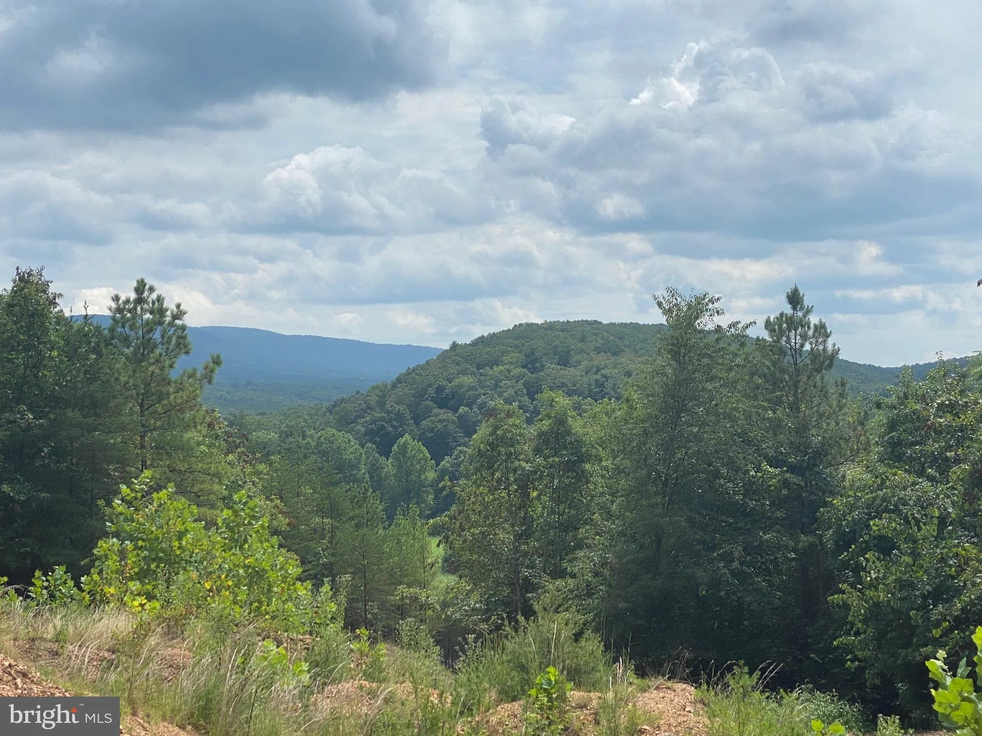 Highland Ridge Road, Berkeley Springs, WV 25411