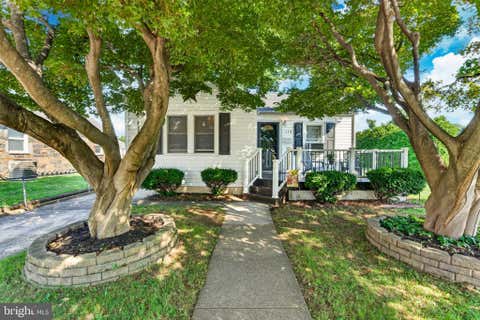 Homes For Sale - 113 Broomall Street<br/> Delaware County, FOLSOM, PA 19033