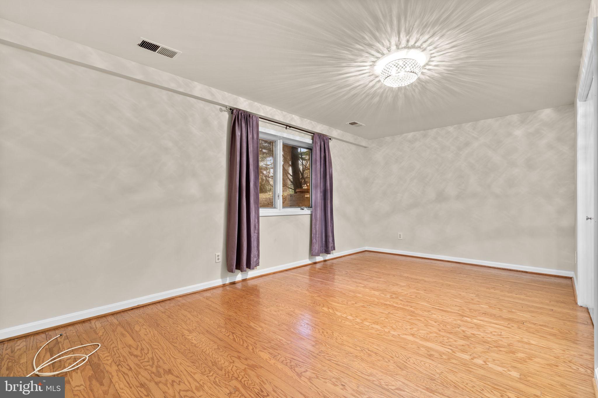 BURNING TREE ESTATES - Residential Lease