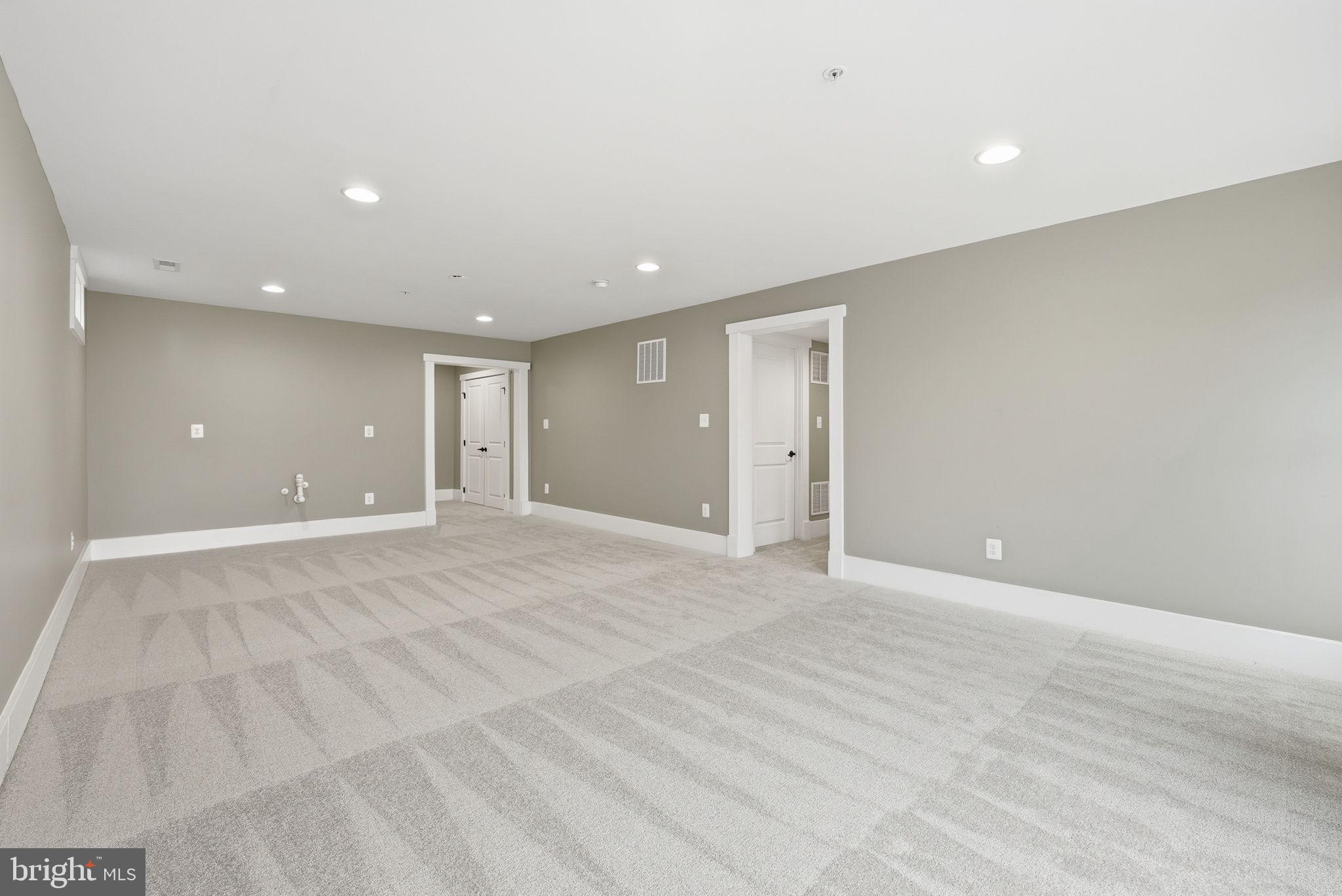 POTOMAC SHORES - Residential