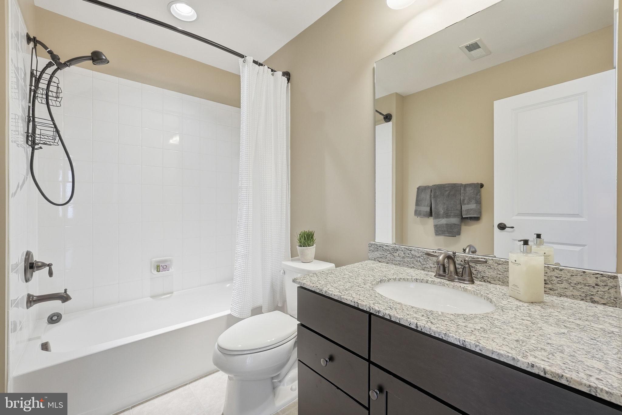 POTOMAC SHORES - Residential