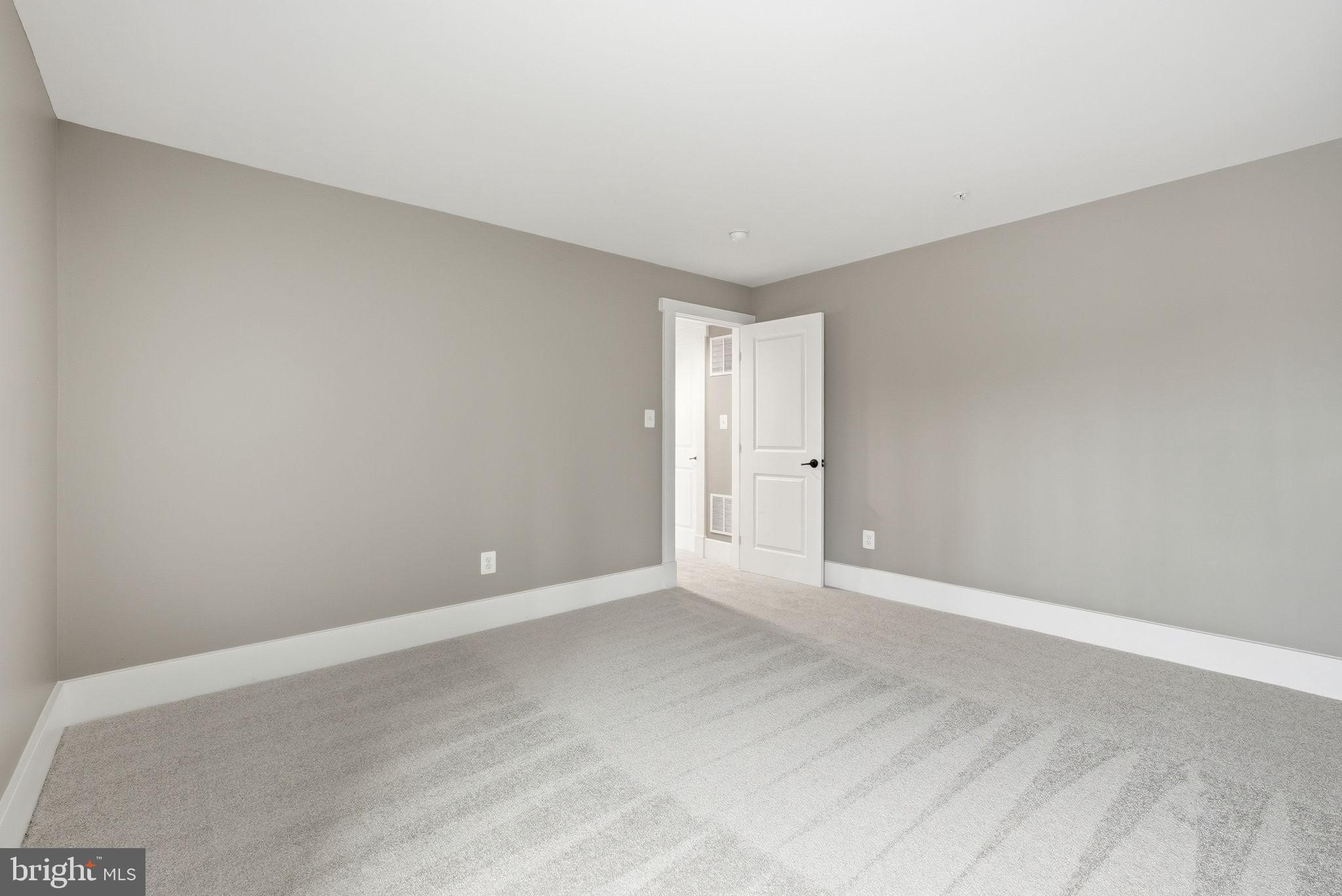 POTOMAC SHORES - Residential