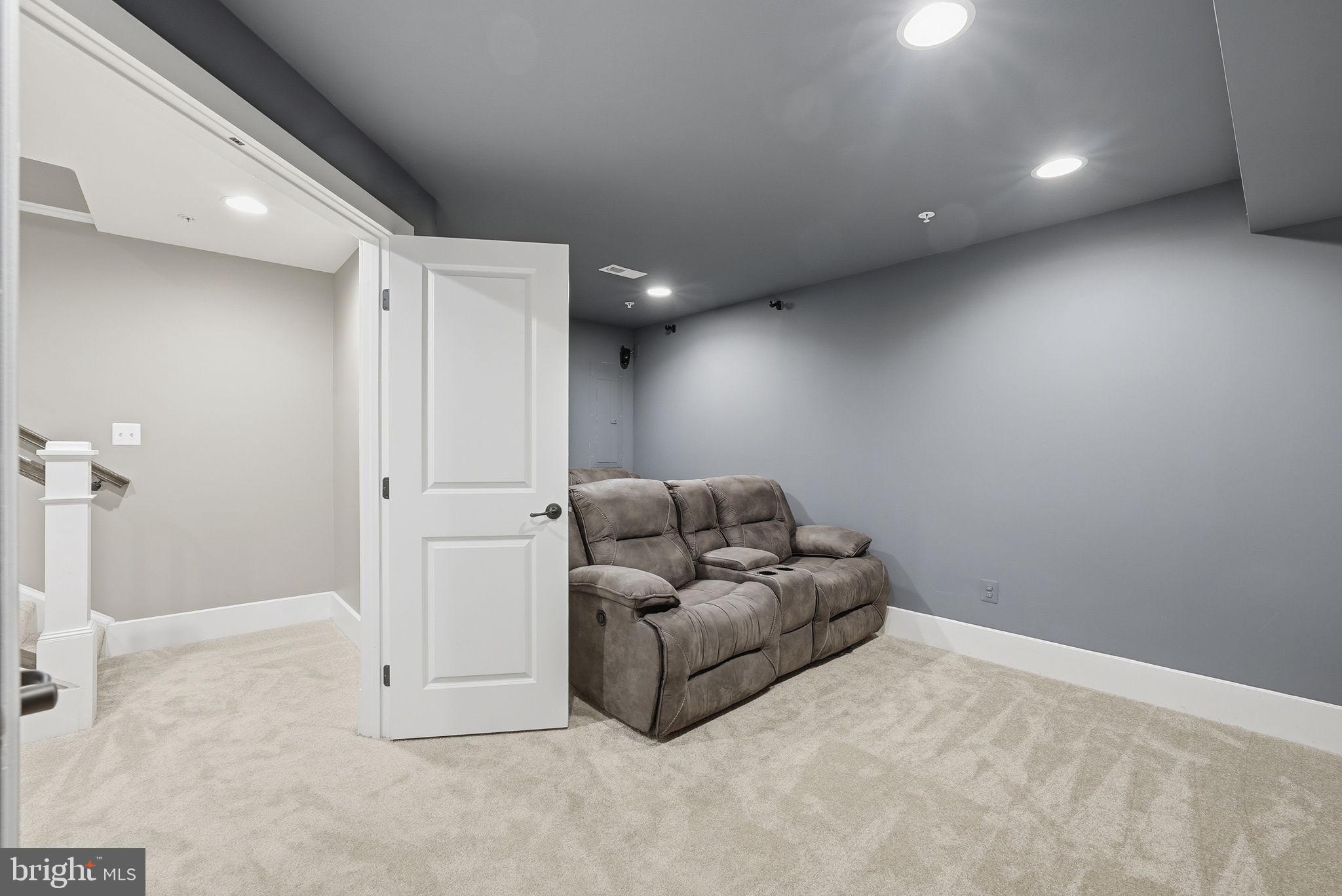 POTOMAC SHORES - Residential