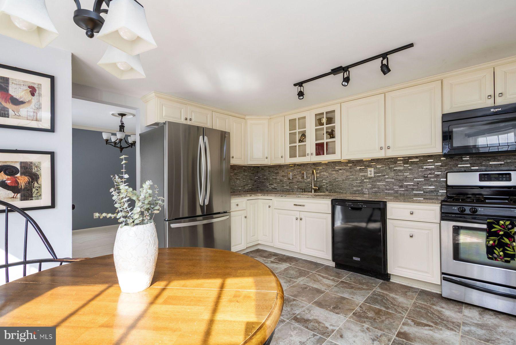 THE GREENS OF DOYL - Residential