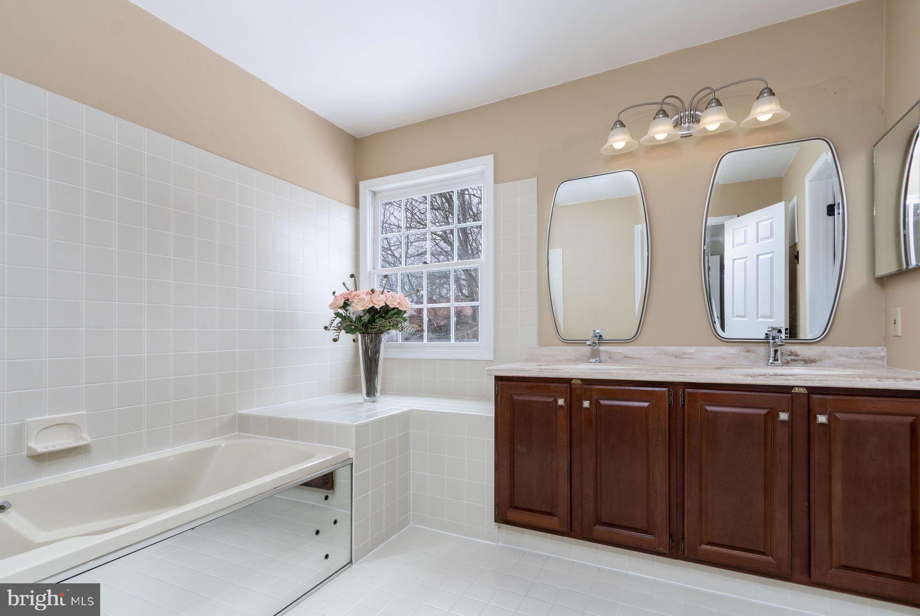 THE GREENS OF DOYL - Residential