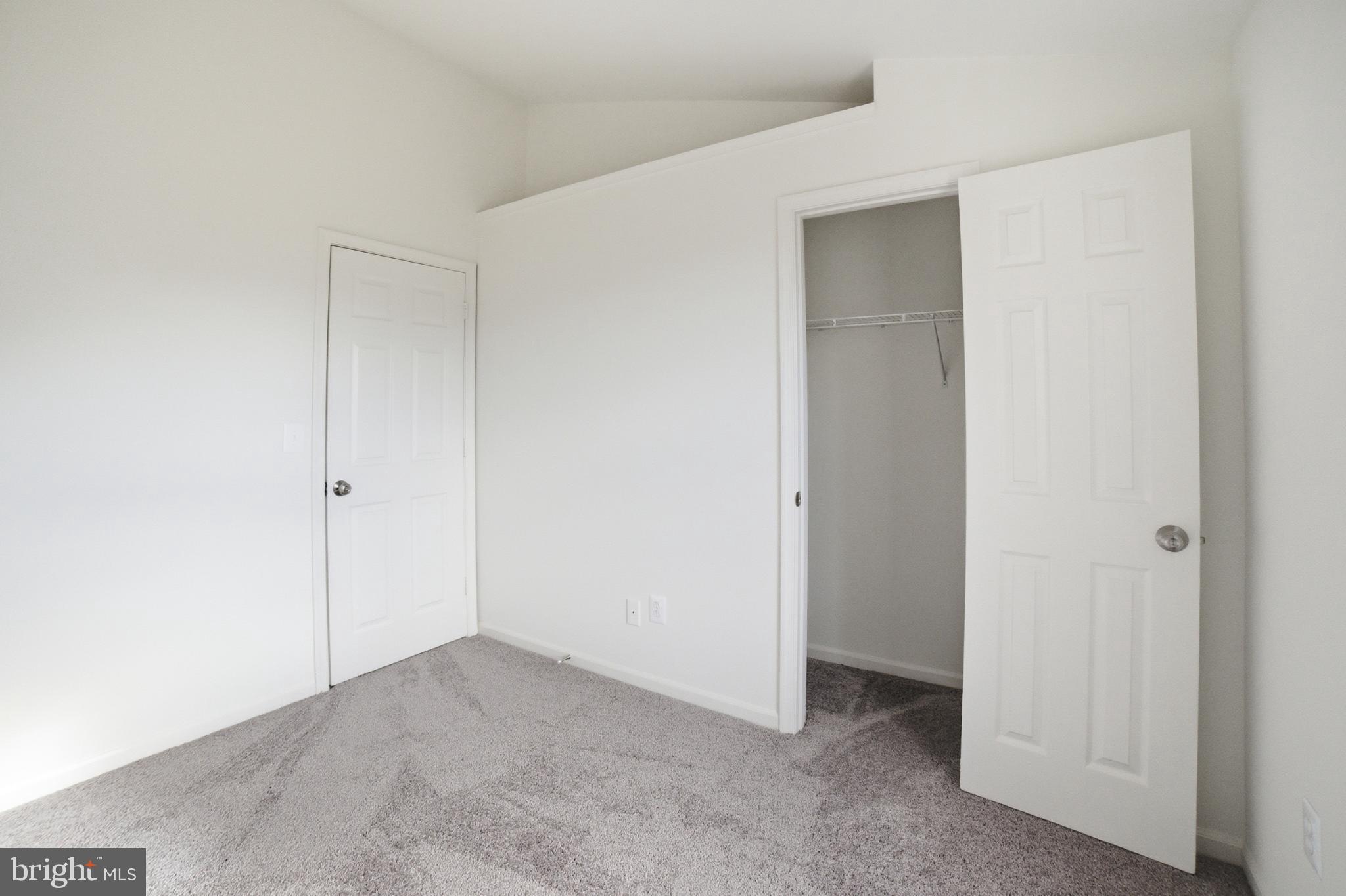 PRINCETON WOODS - Residential