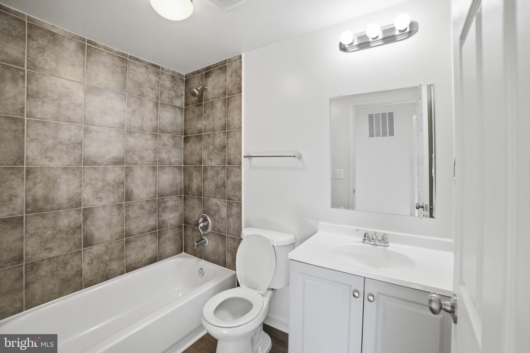 PRINCETON WOODS - Residential