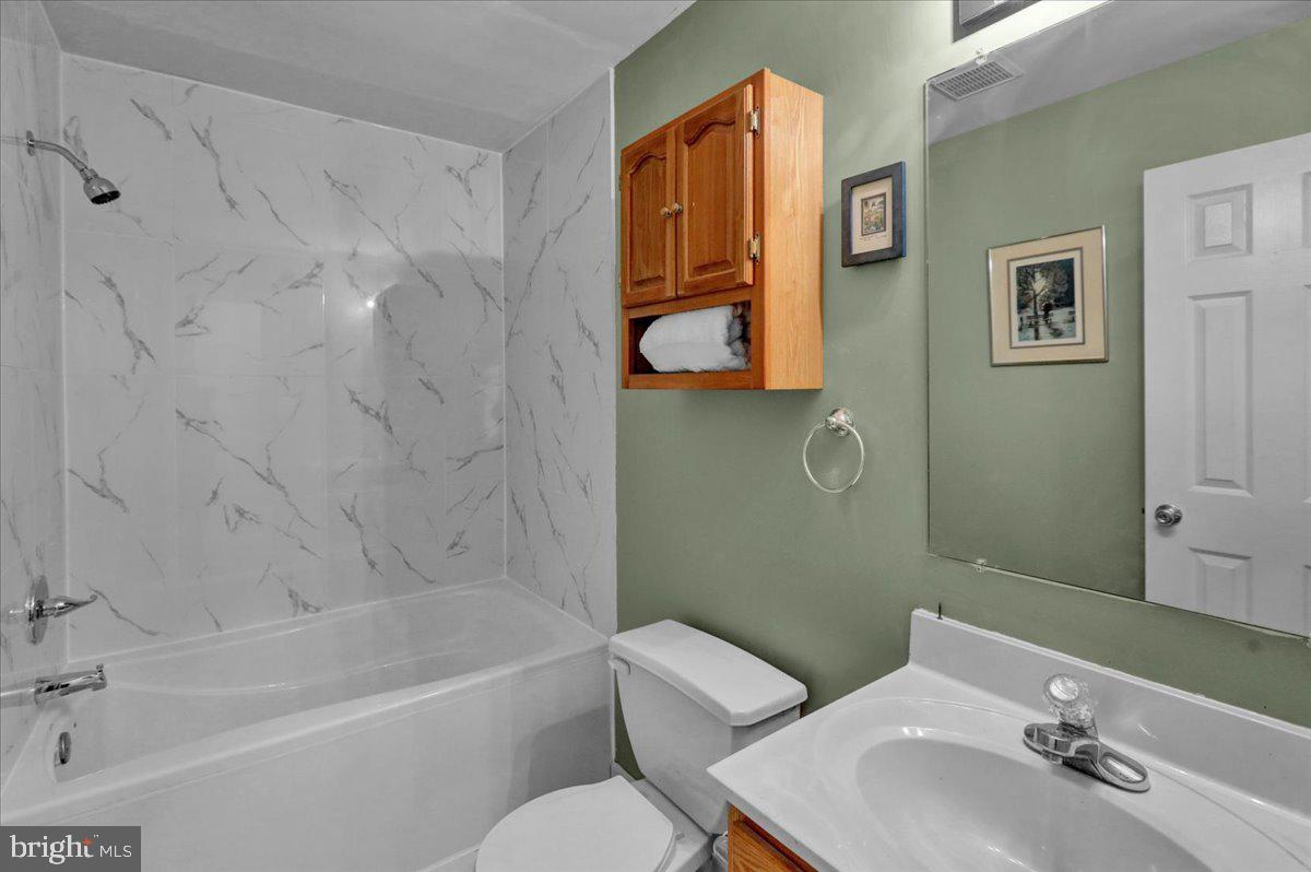 OAK VIEW ESTATES - Residential