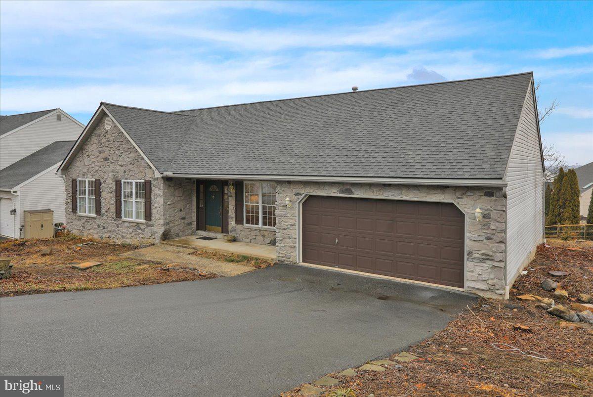 OAK VIEW ESTATES - Residential