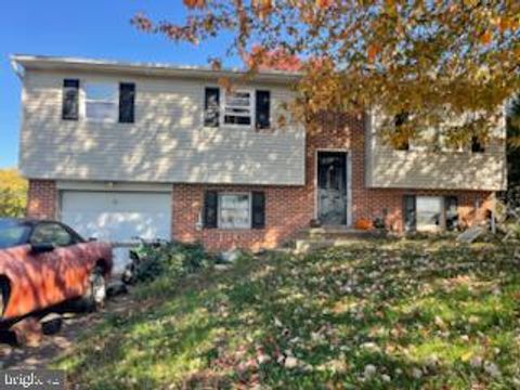 1063 HILLDALE ROAD HOLTWOOD PA 17532