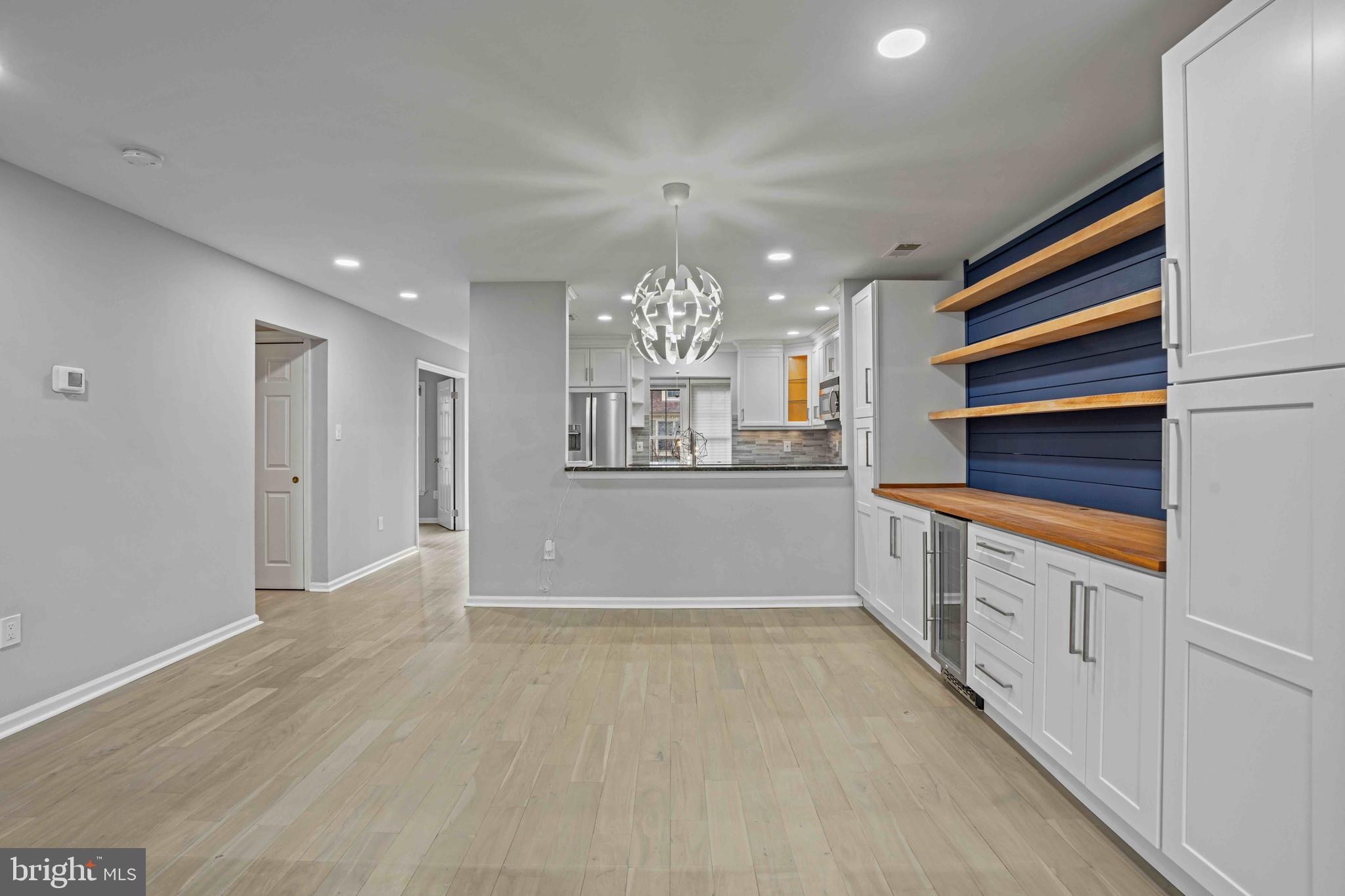 LUXBERRY COURTS - Residential