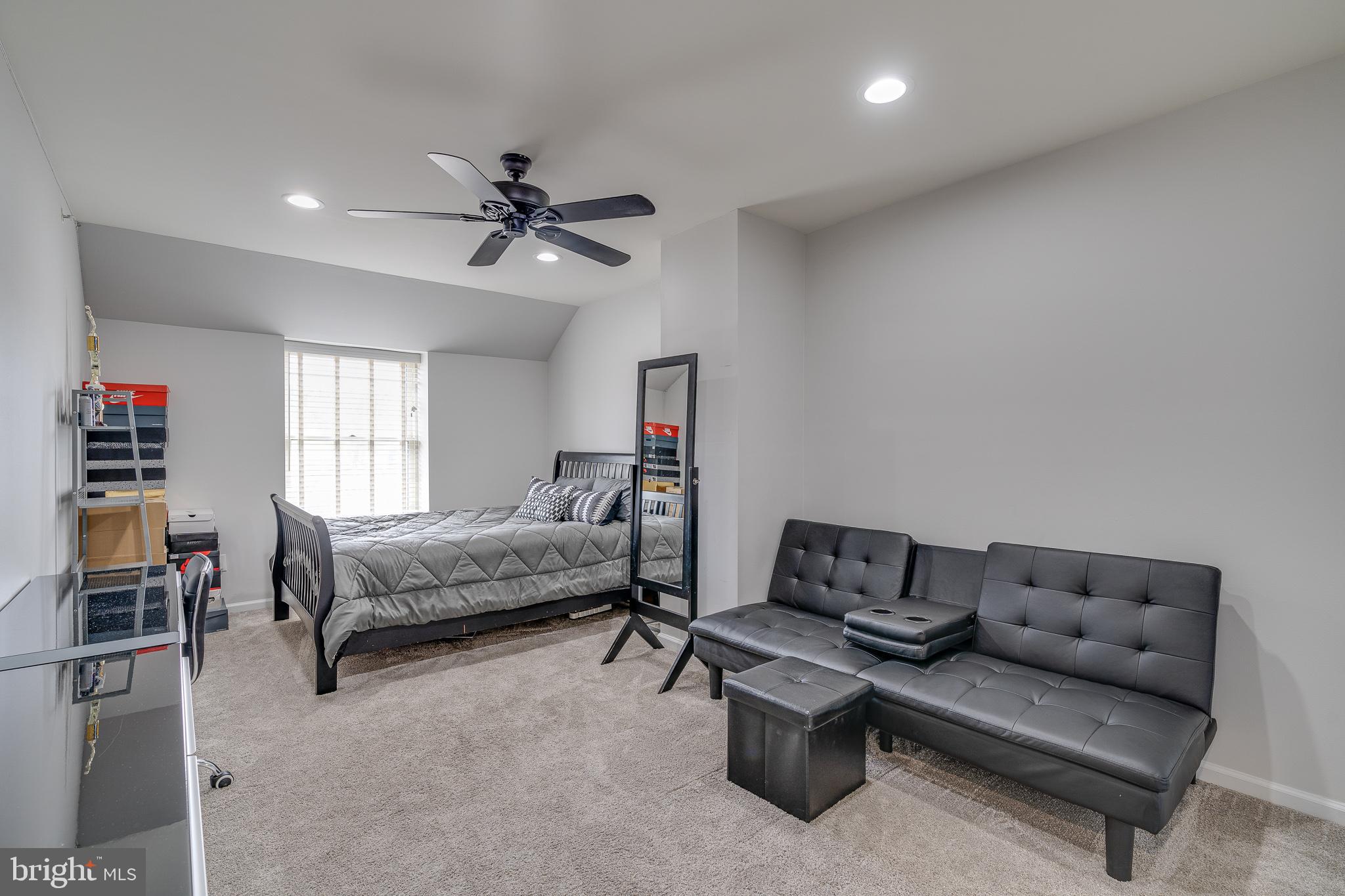 HAVERFORD WALK - Residential