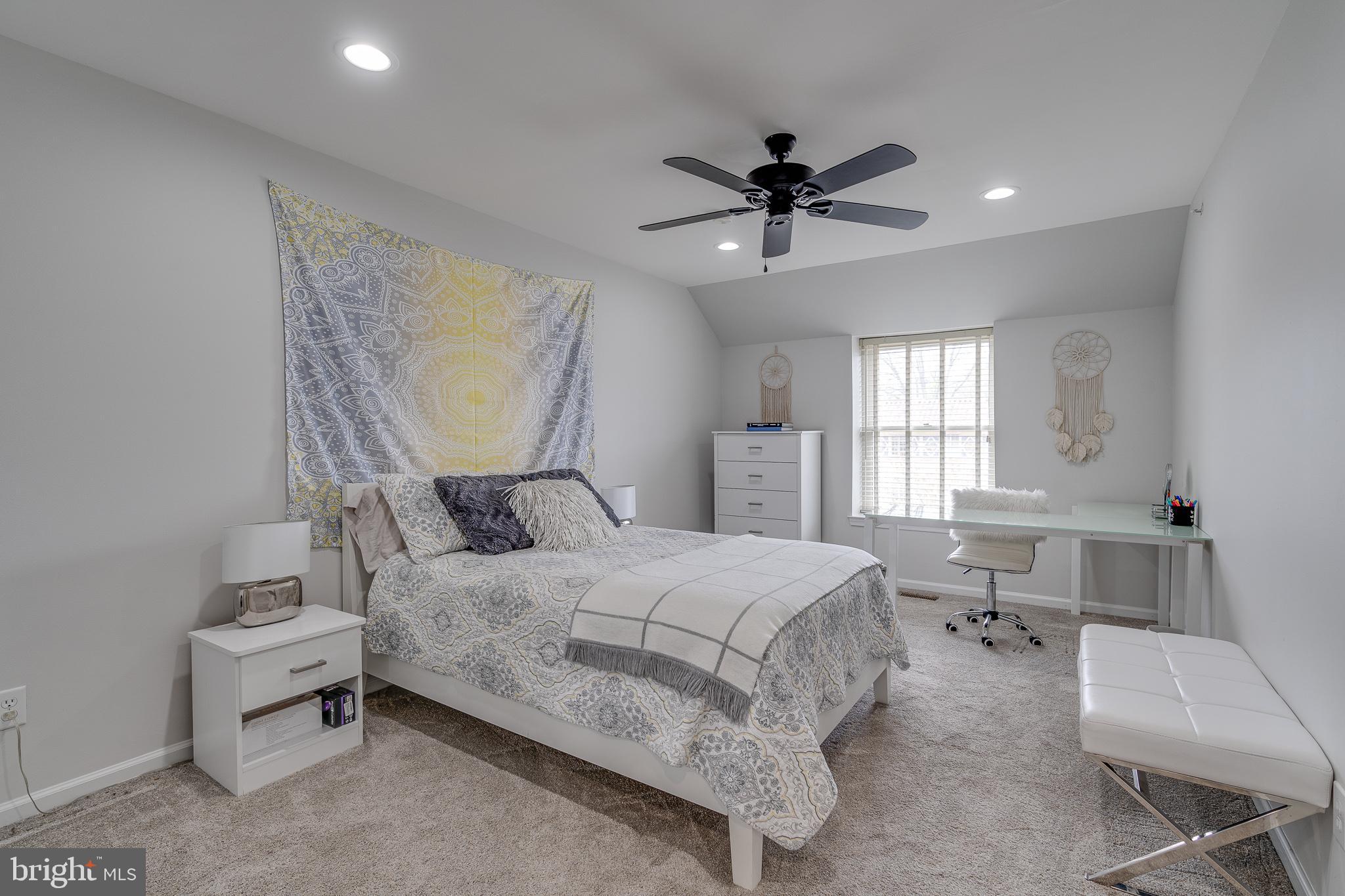 HAVERFORD WALK - Residential