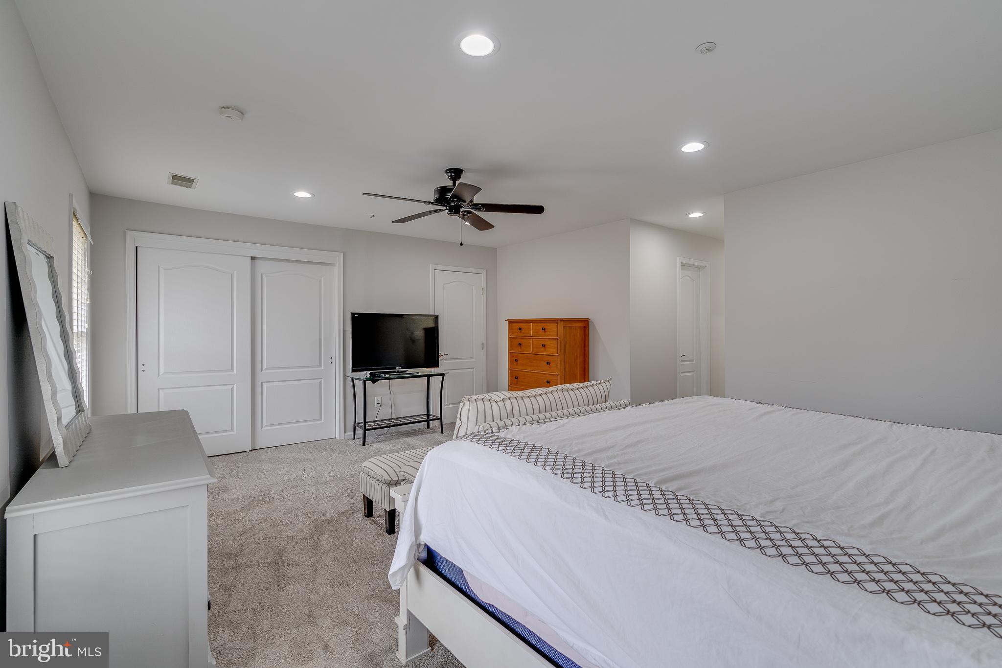 HAVERFORD WALK - Residential