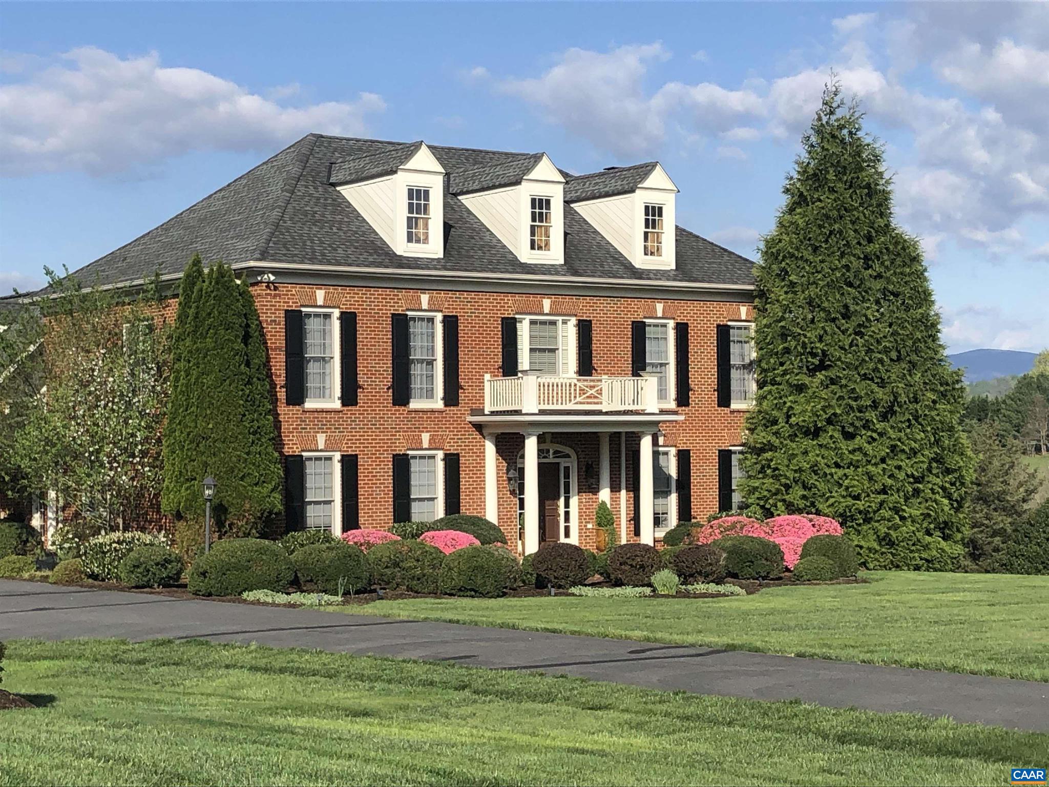 THE ROCKS - Residential