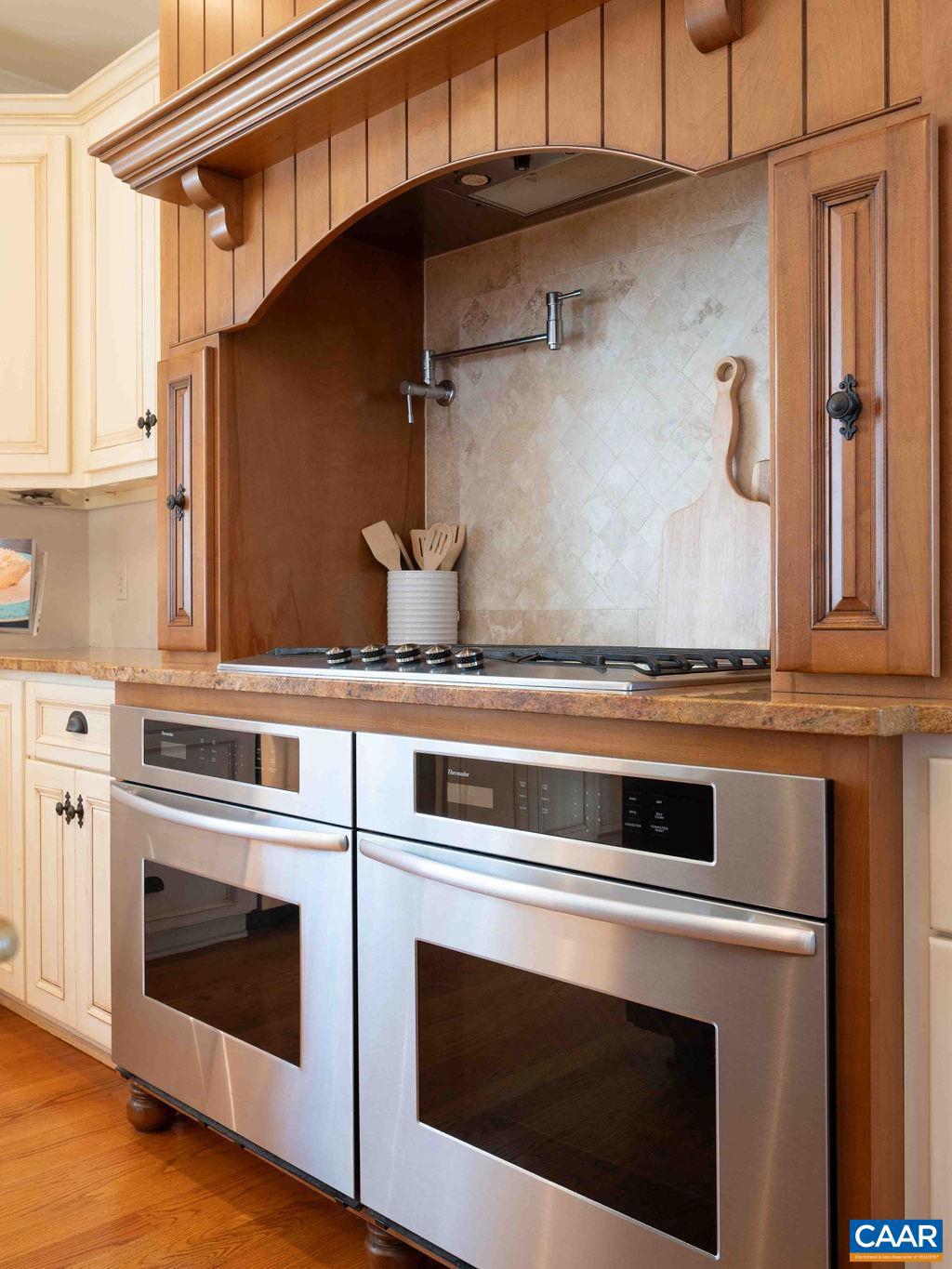 THE ROCKS - Residential