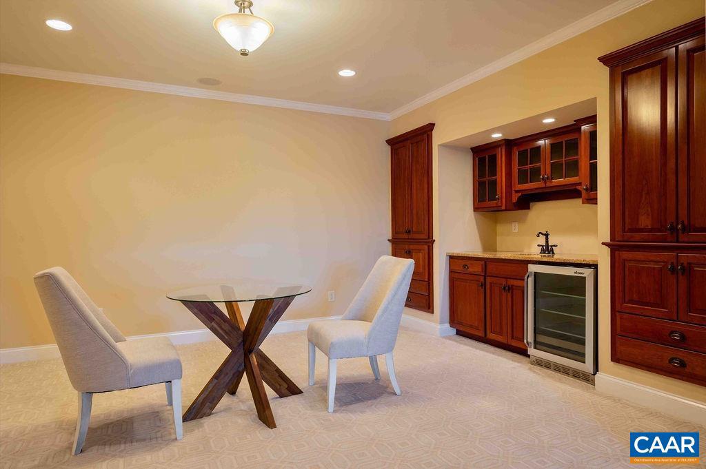 THE ROCKS - Residential