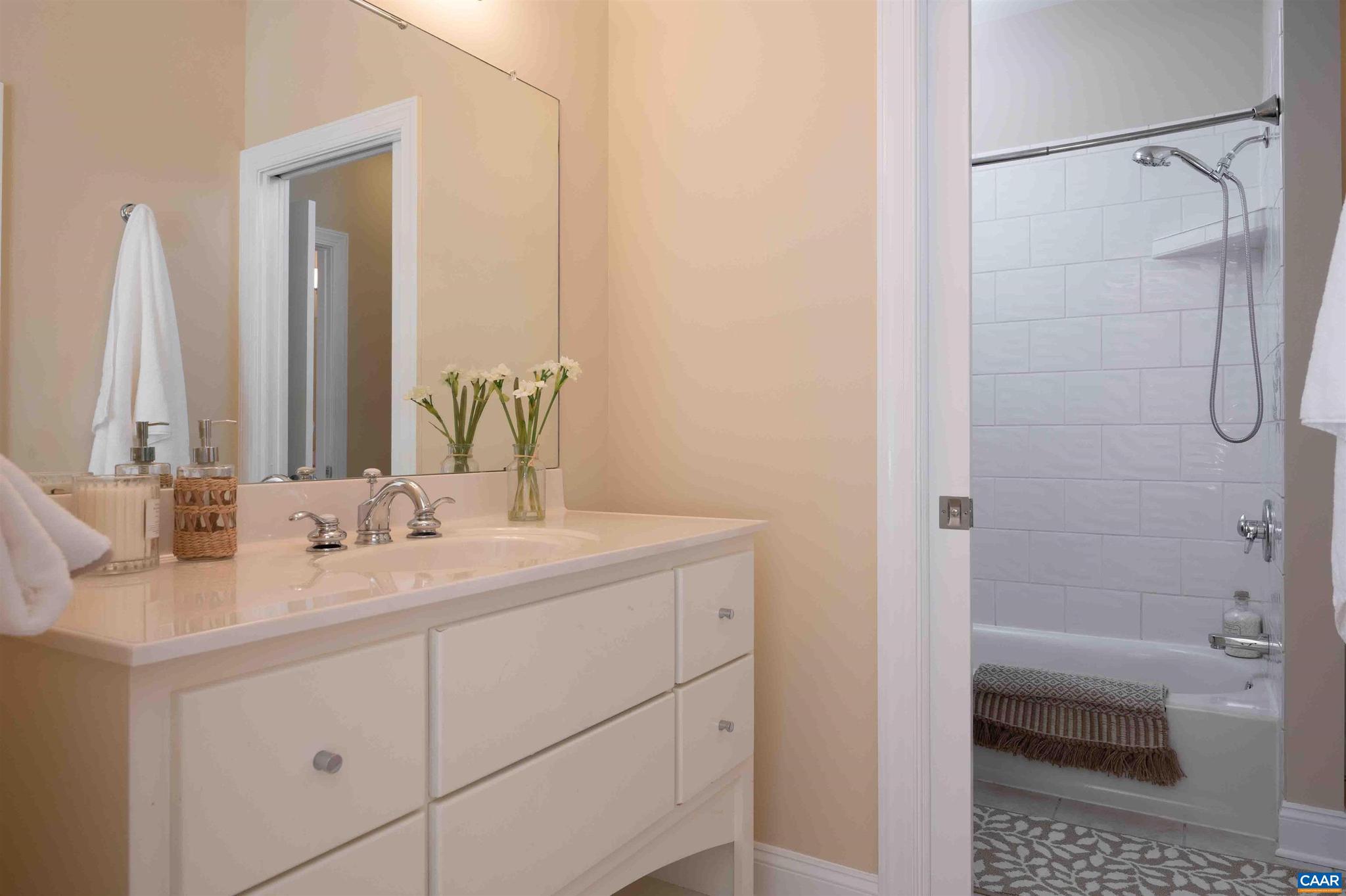 THE ROCKS - Residential