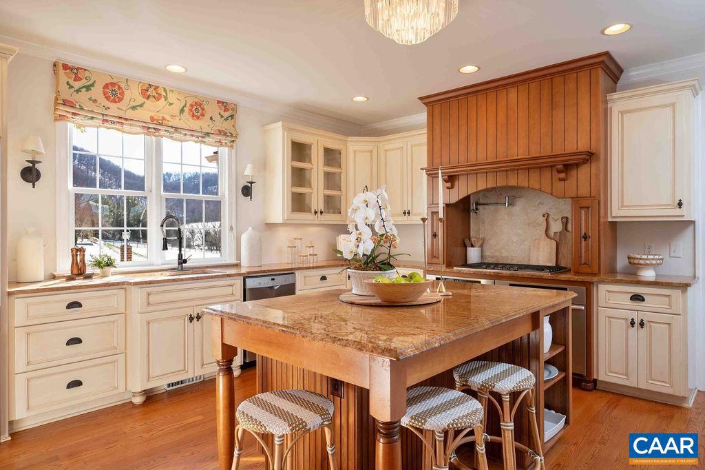 THE ROCKS - Residential