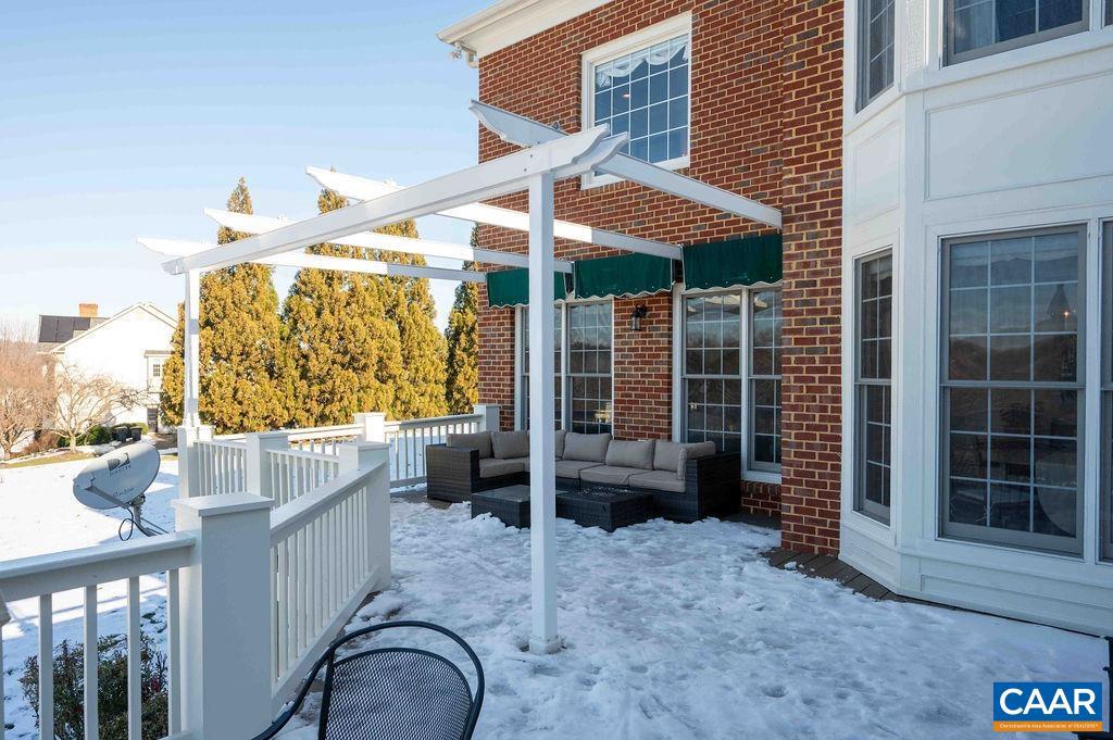 THE ROCKS - Residential