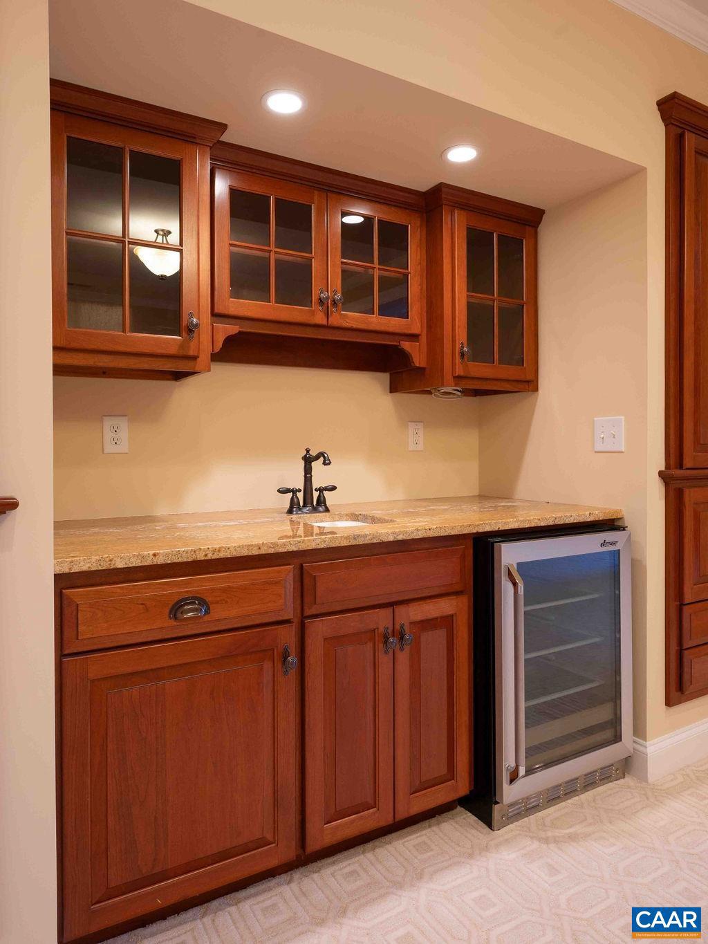 THE ROCKS - Residential