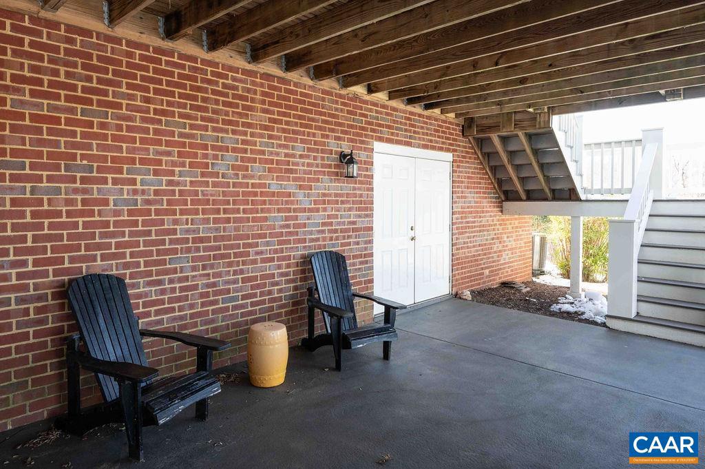 THE ROCKS - Residential