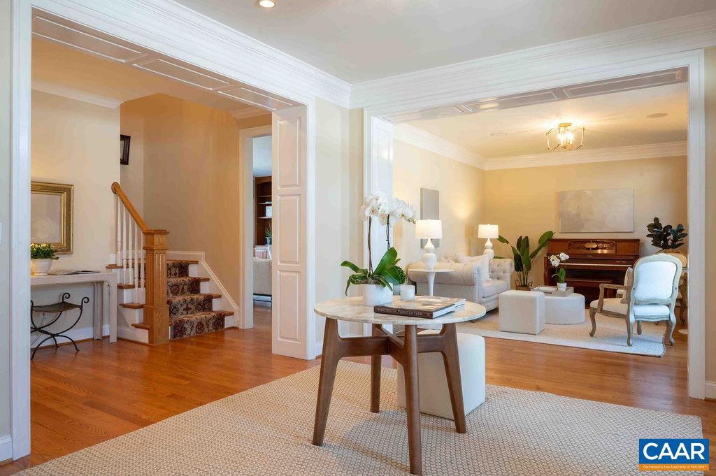 THE ROCKS - Residential