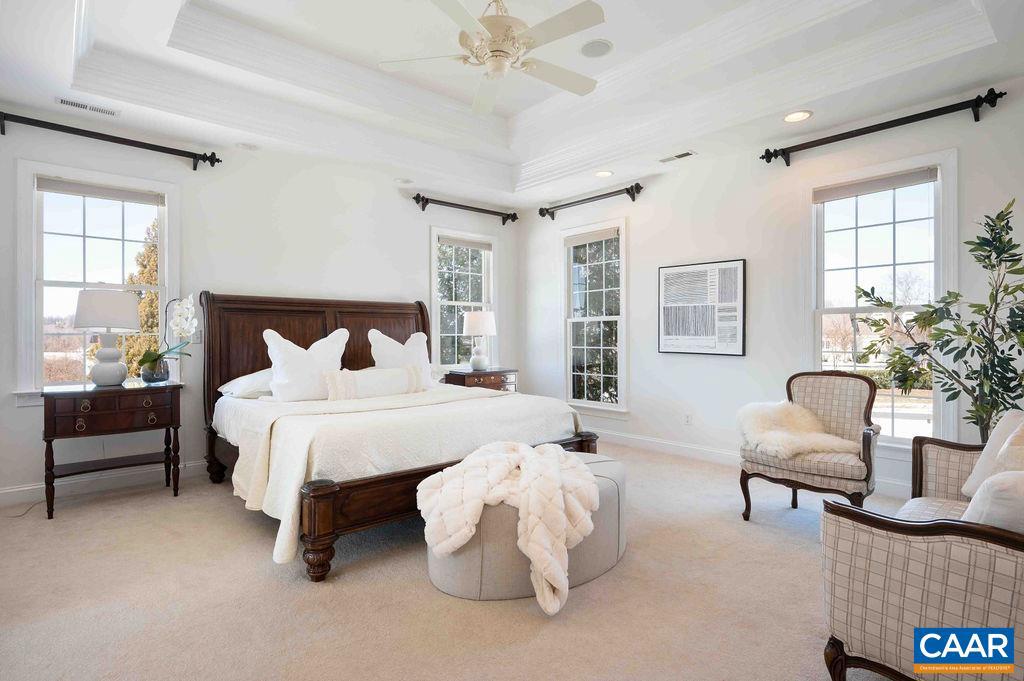 THE ROCKS - Residential