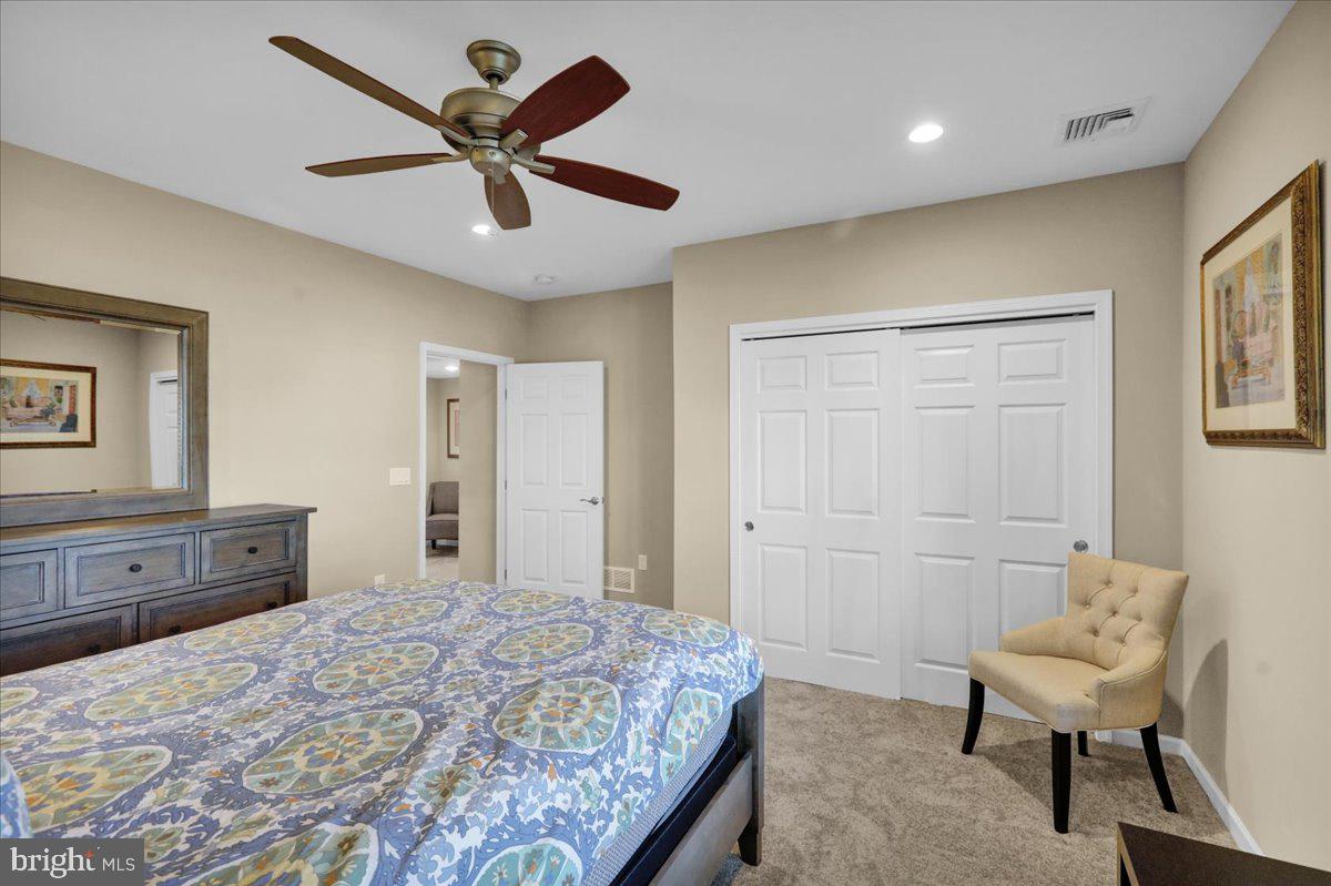 TRADITIONS OF AMERICA AT LITITZ - Residential