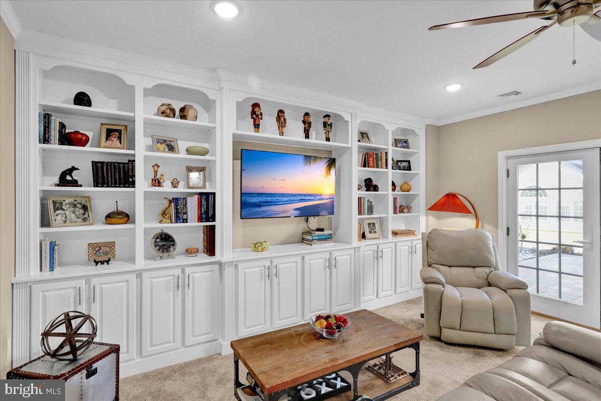 TRADITIONS OF AMERICA AT LITITZ - Residential