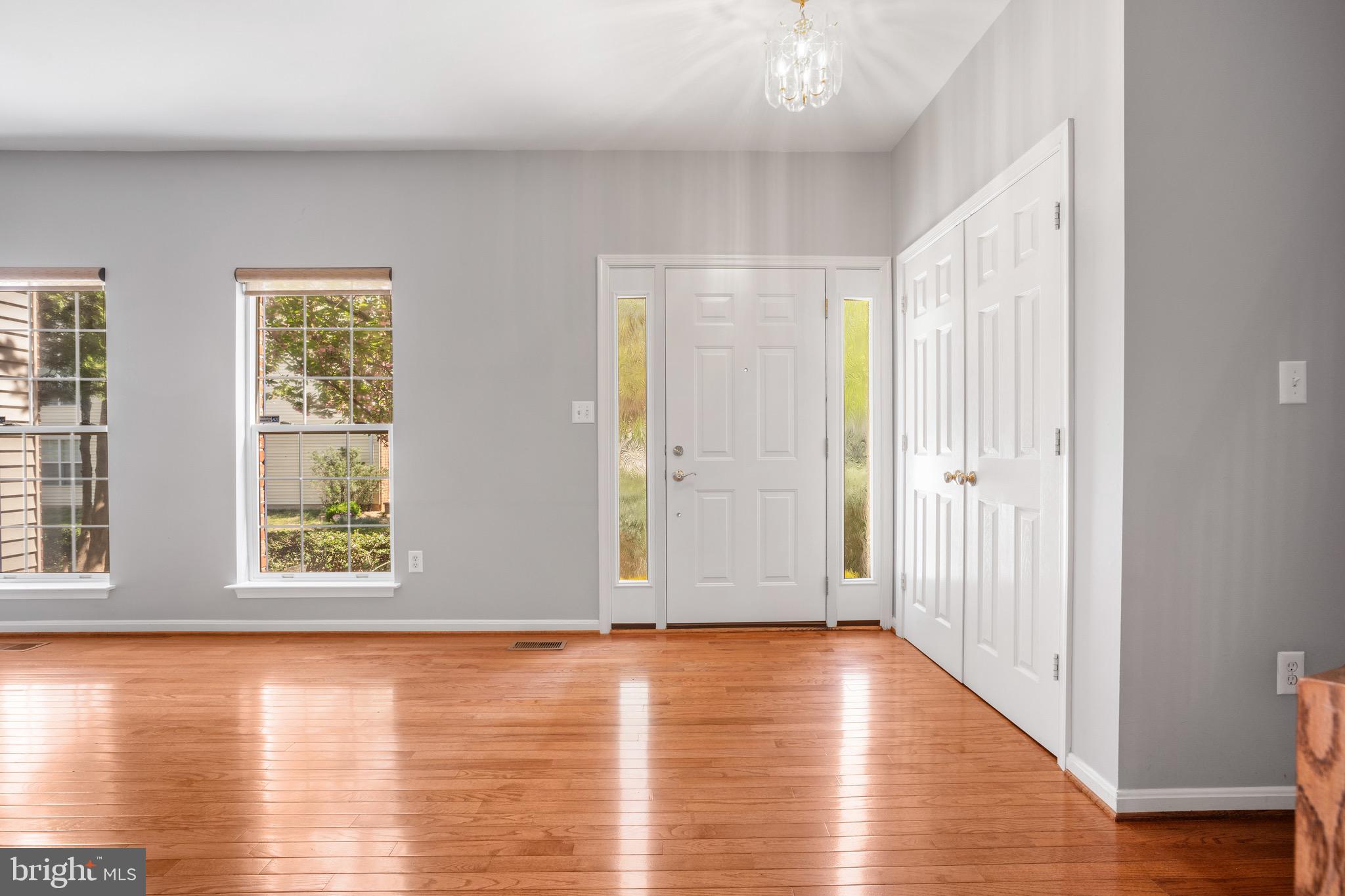 ISLAND CREEK - Residential