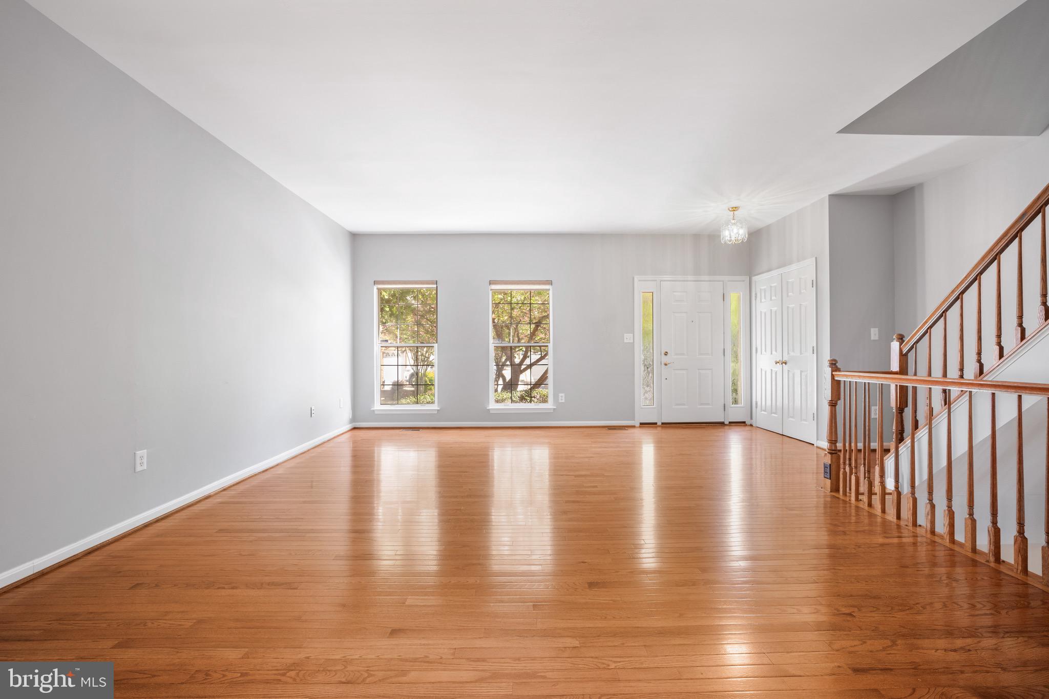 ISLAND CREEK - Residential