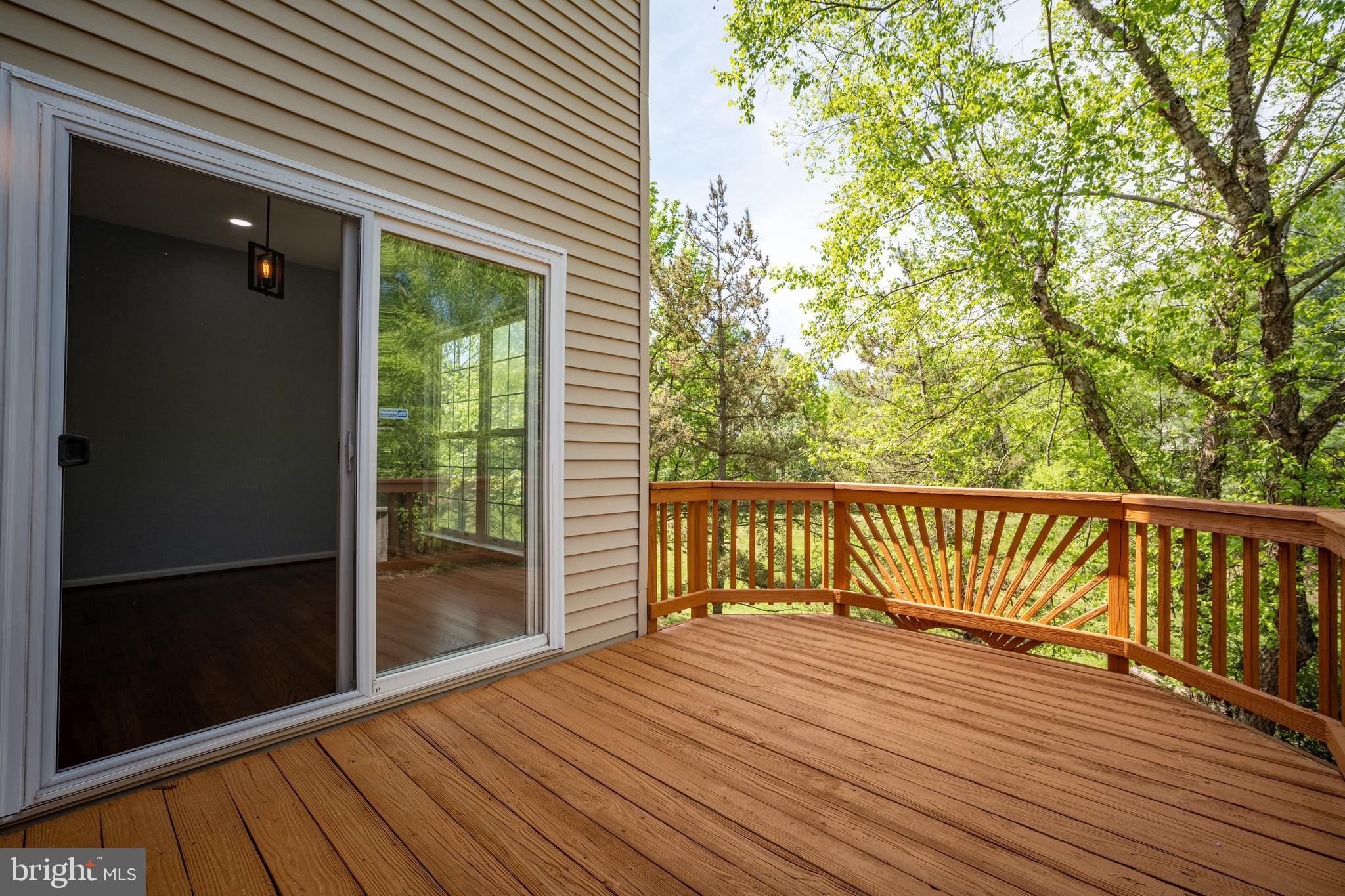 ISLAND CREEK - Residential