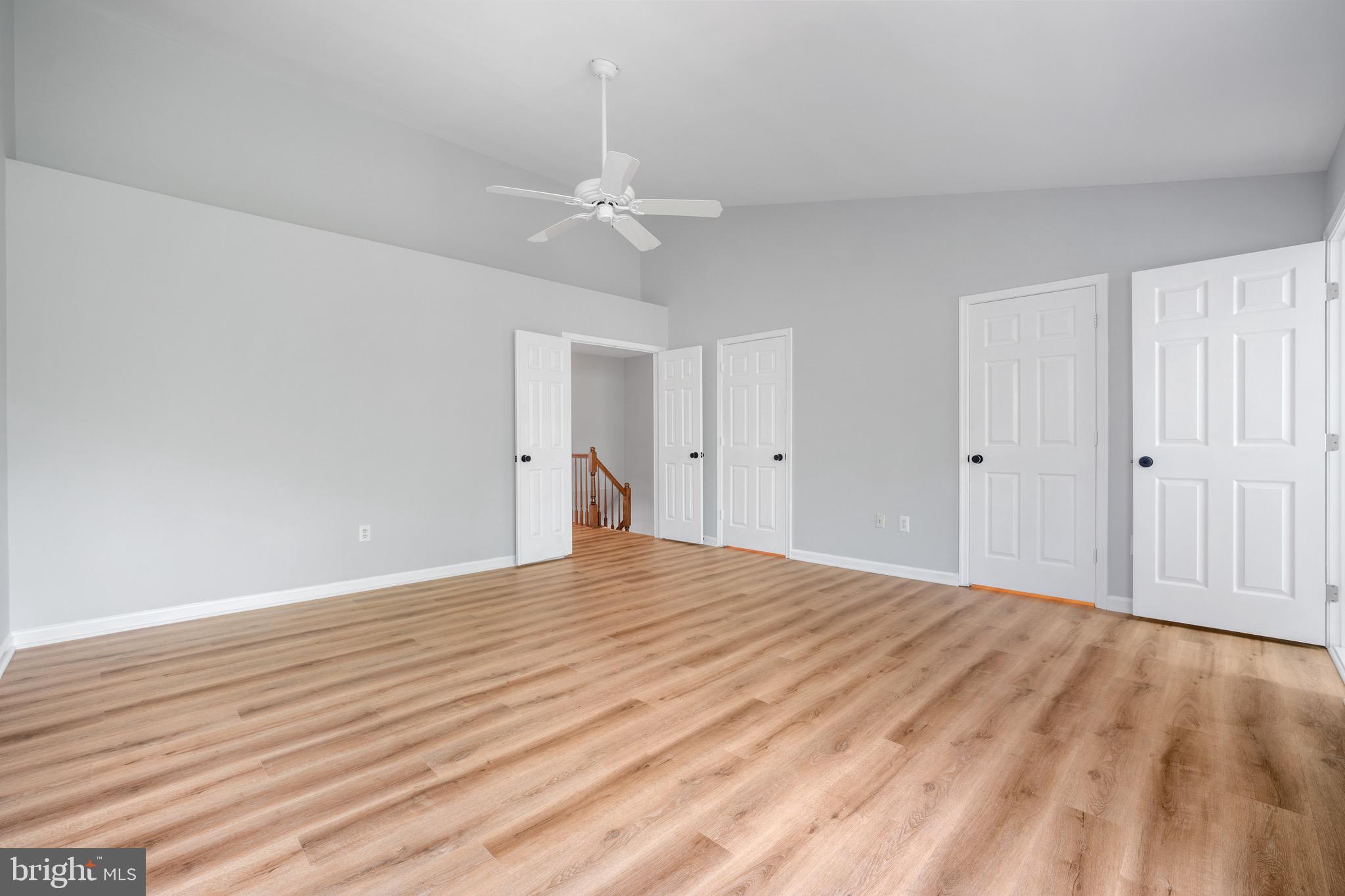 ISLAND CREEK - Residential