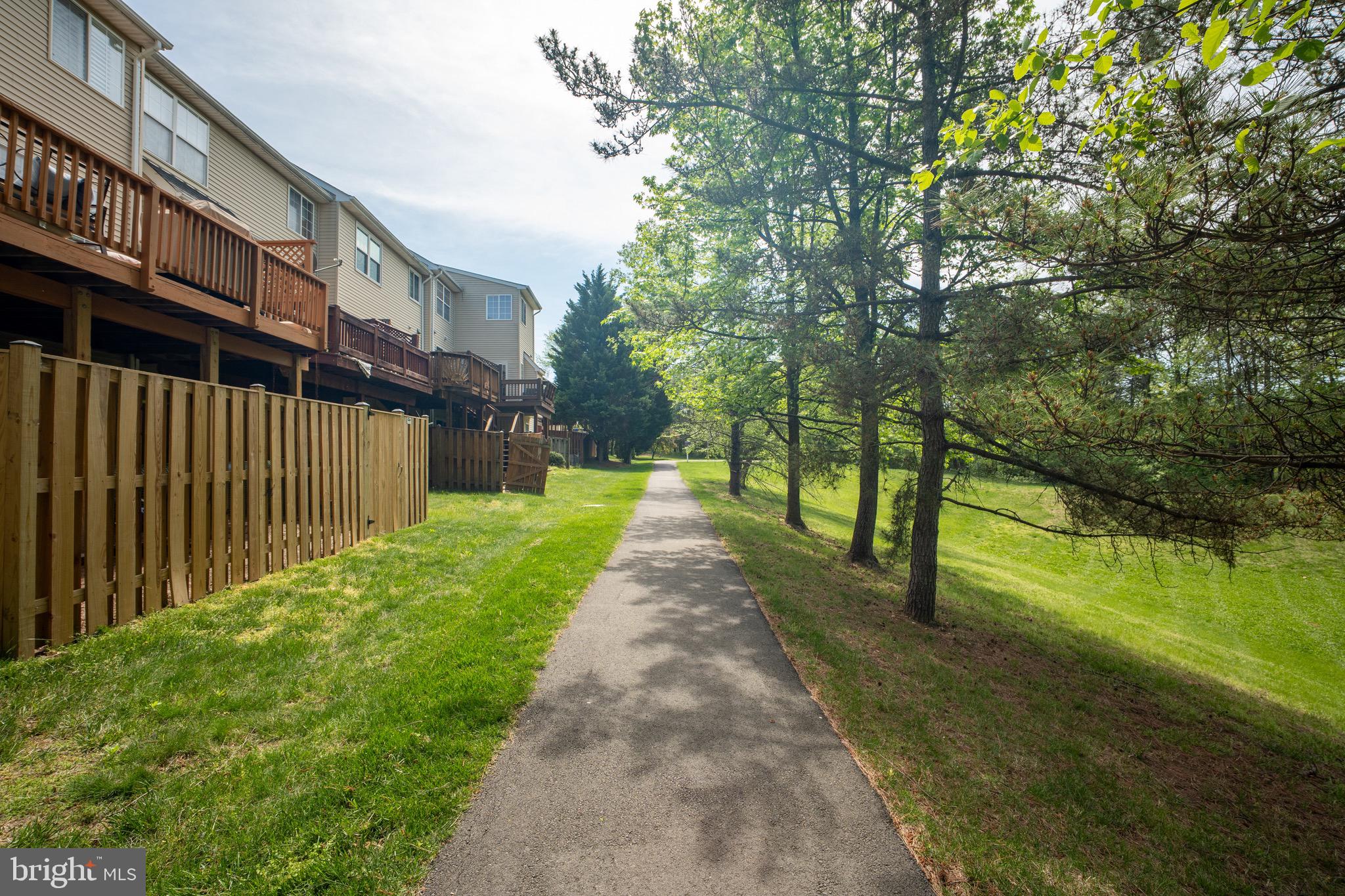 ISLAND CREEK - Residential