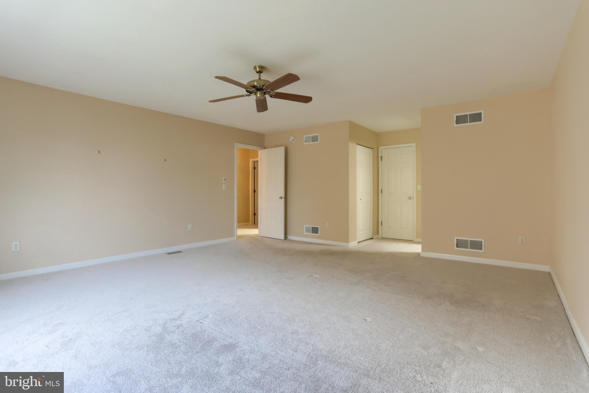 DEER RUN HUMMELSTOWN - Residential Lease