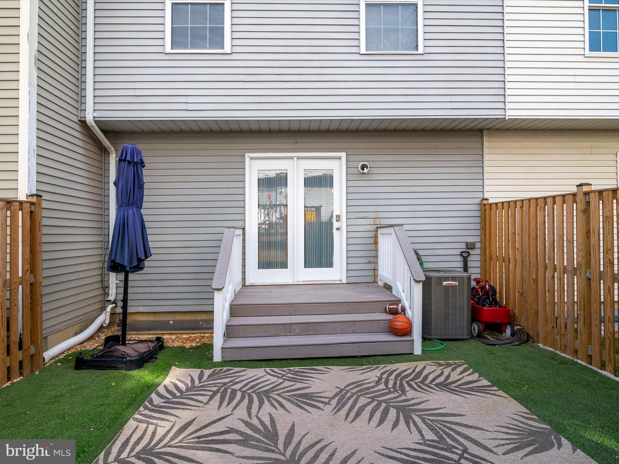 KINGS RANSOM CONDO - Residential