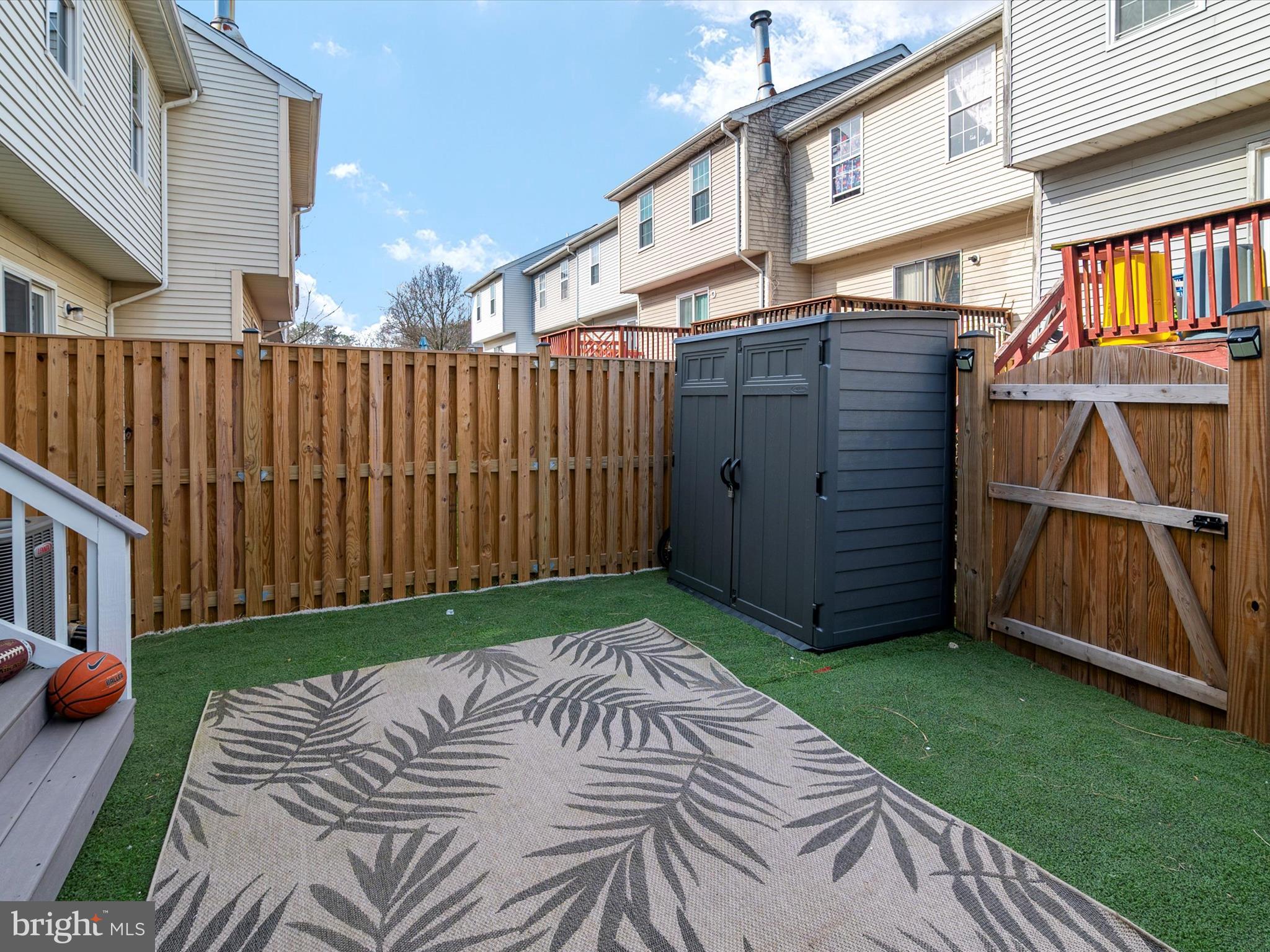 KINGS RANSOM CONDO - Residential