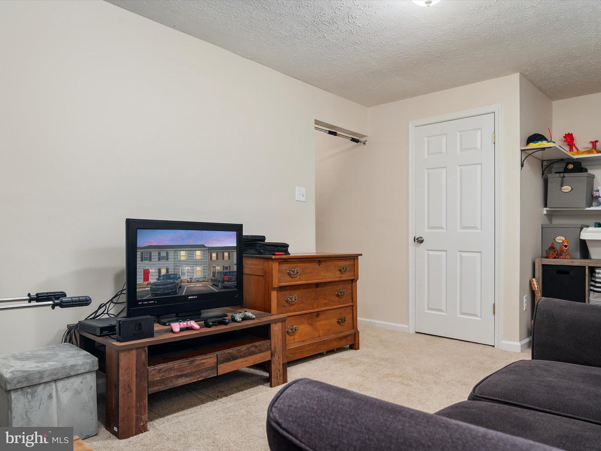 KINGS RANSOM CONDO - Residential