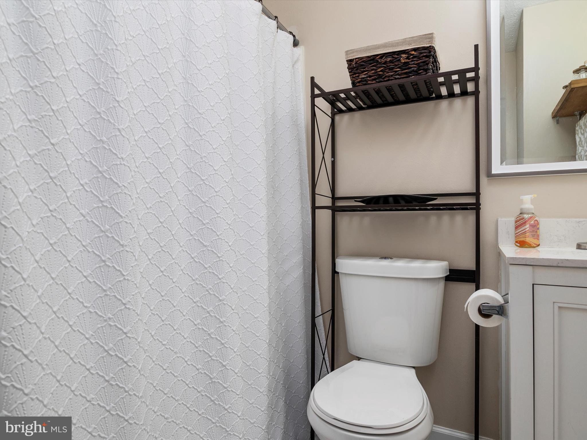 KINGS RANSOM CONDO - Residential