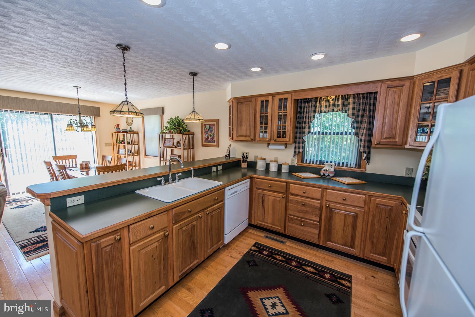 RIVER RIDGE - Residential