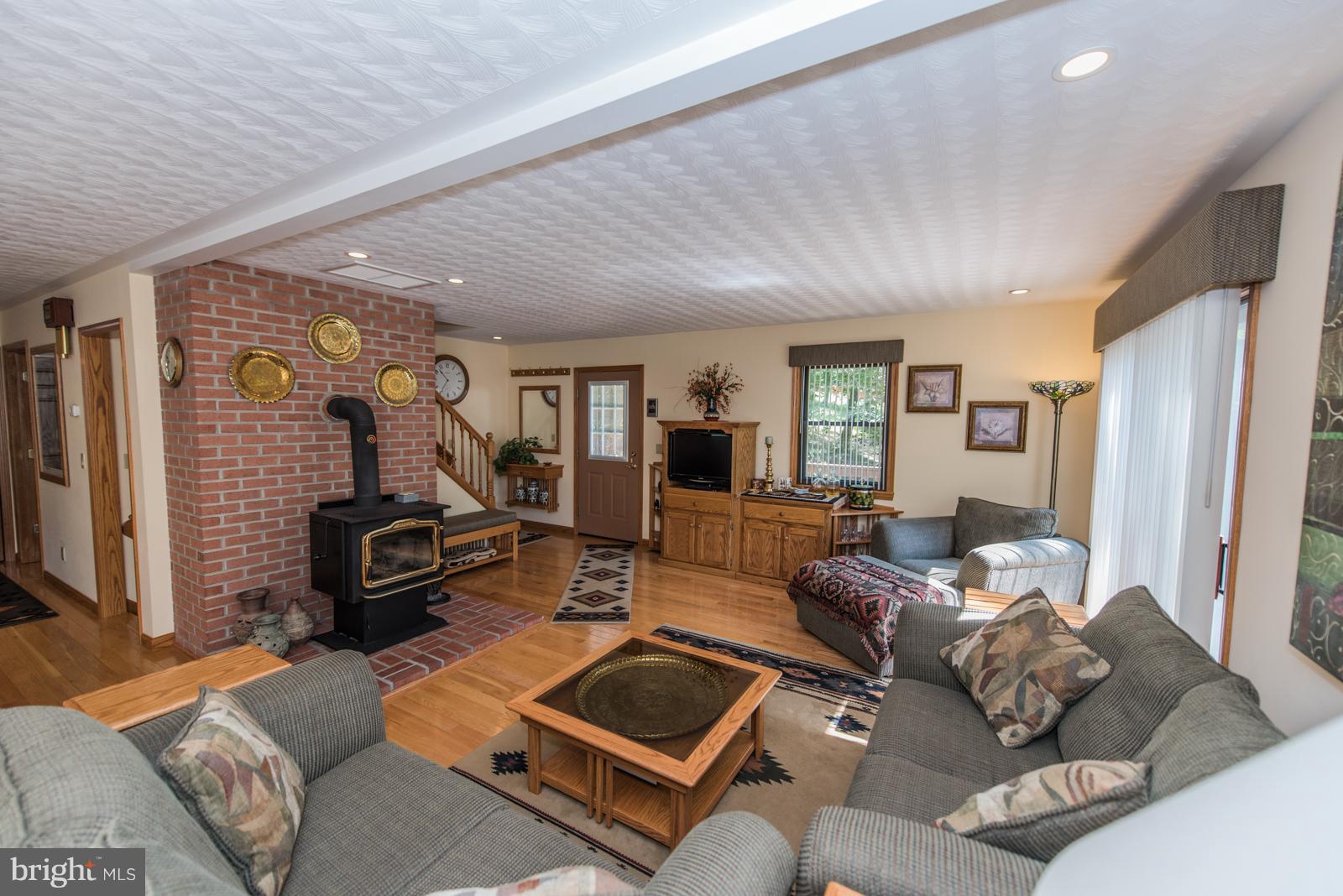 RIVER RIDGE - Residential