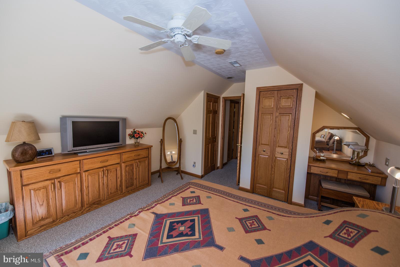 RIVER RIDGE - Residential