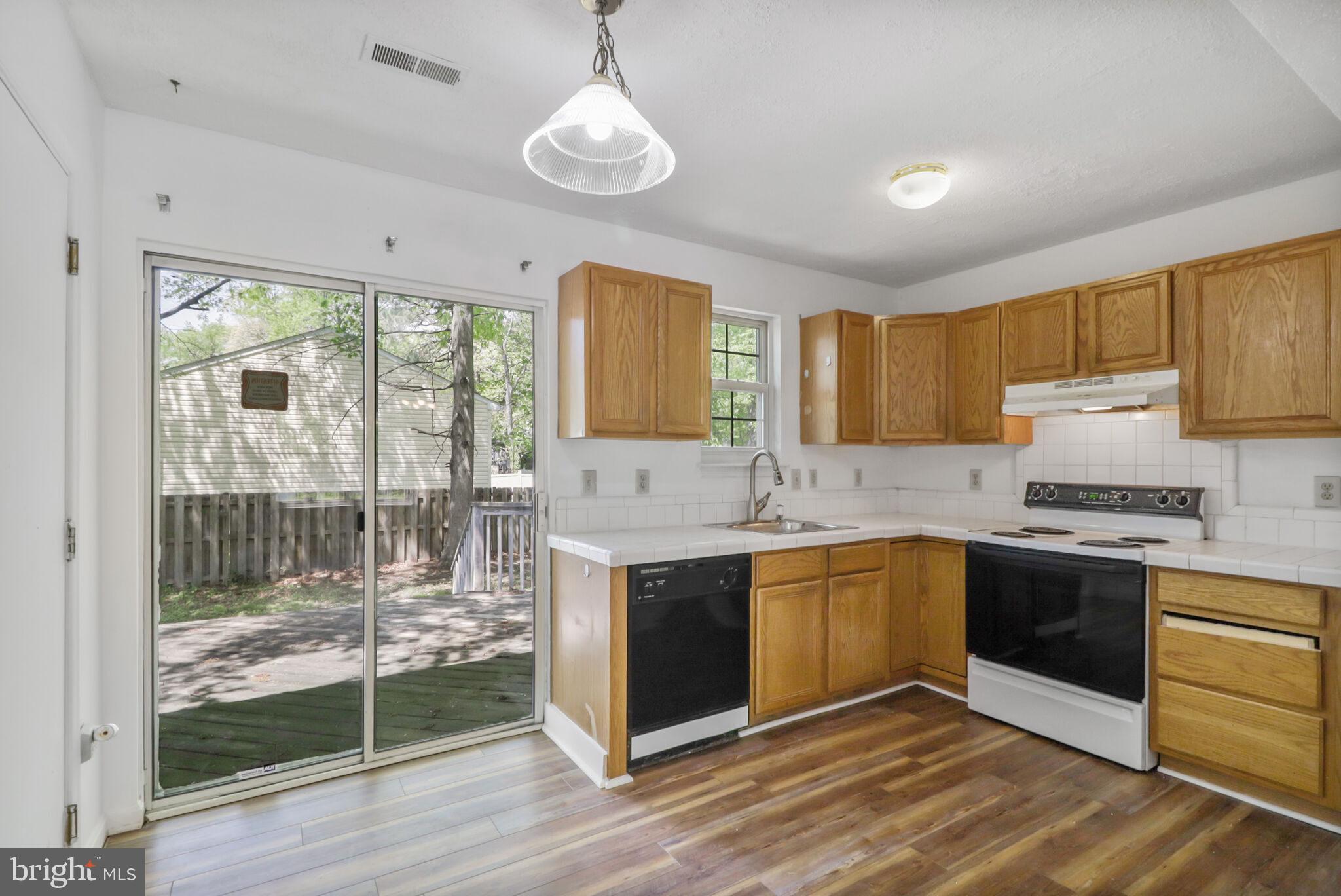 400 PINE WAY DRIVE
