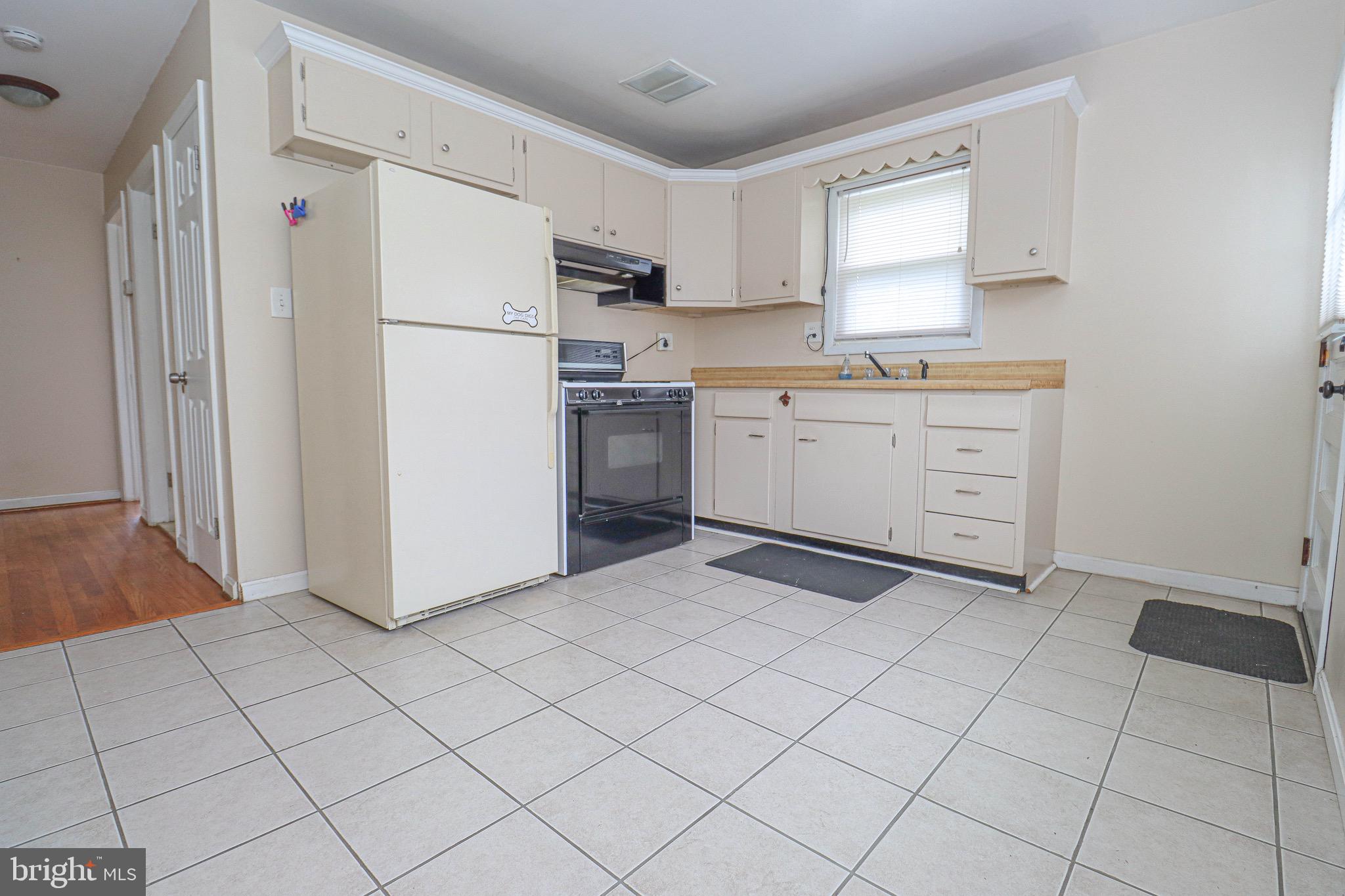 LONGCROSS HOMES - Residential