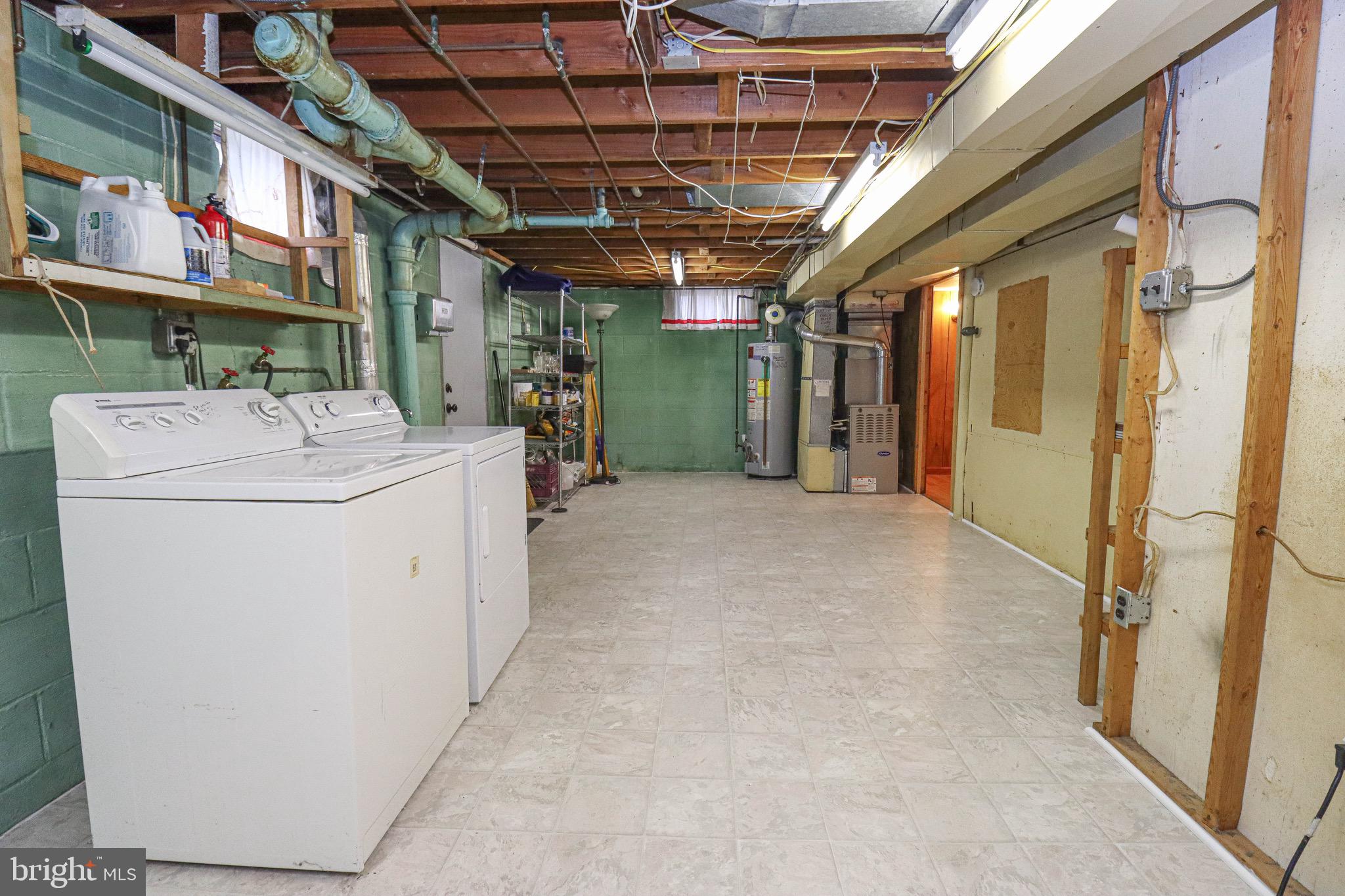 LONGCROSS HOMES - Residential