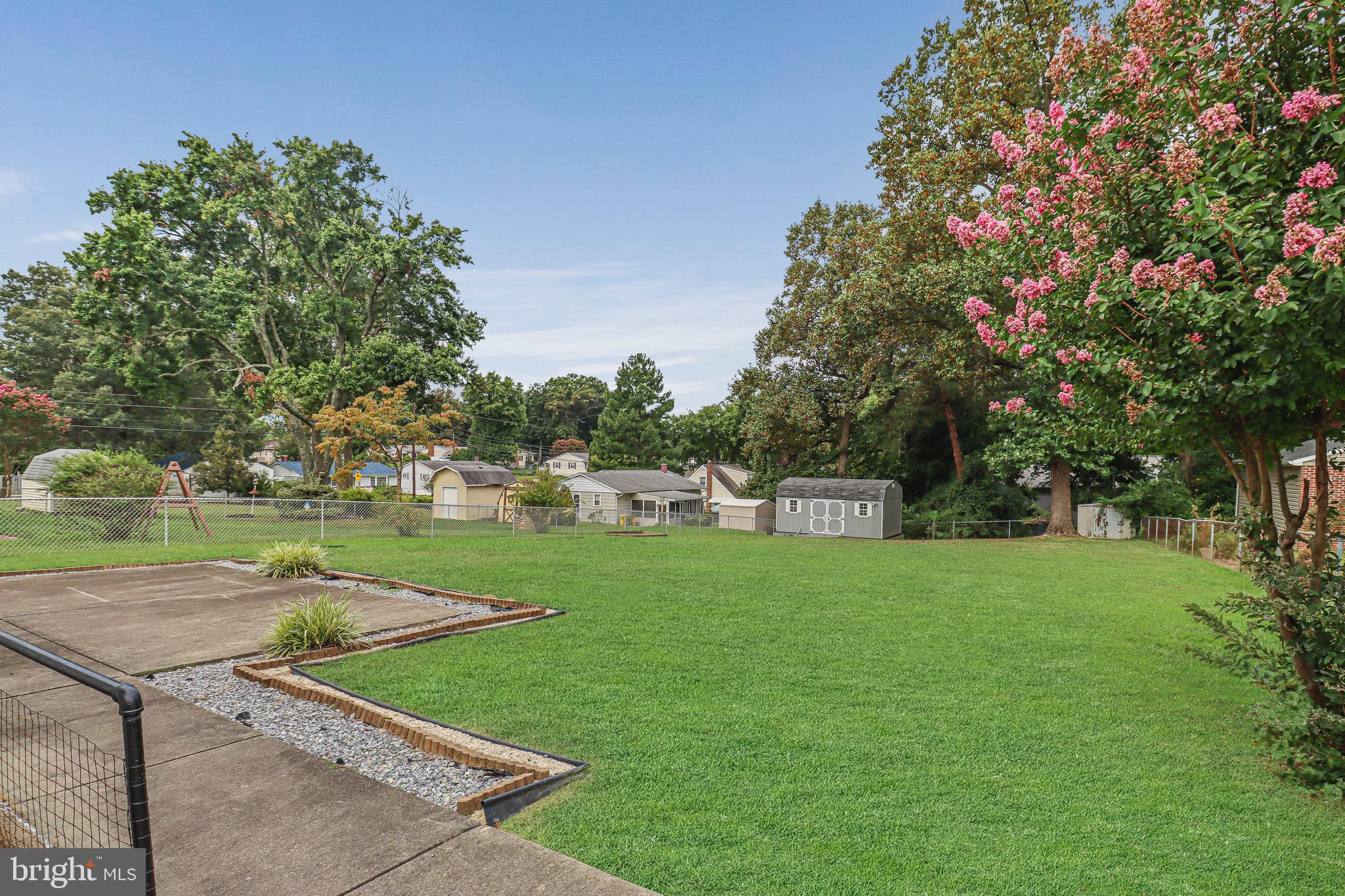 LONGCROSS HOMES - Residential